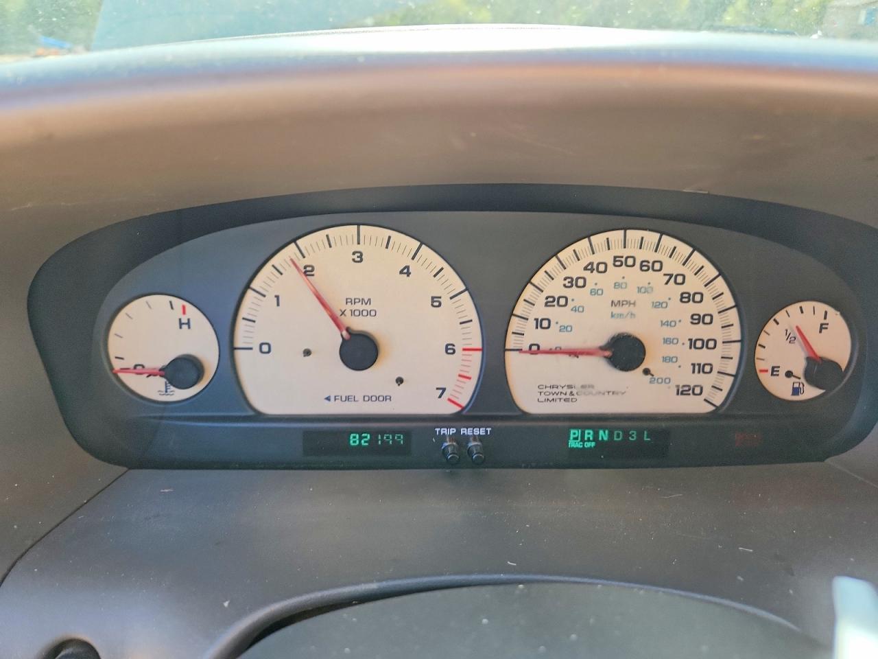 2000 Chrysler Town & Country Limited Gold vin: 1C4GP64L5YB712991
