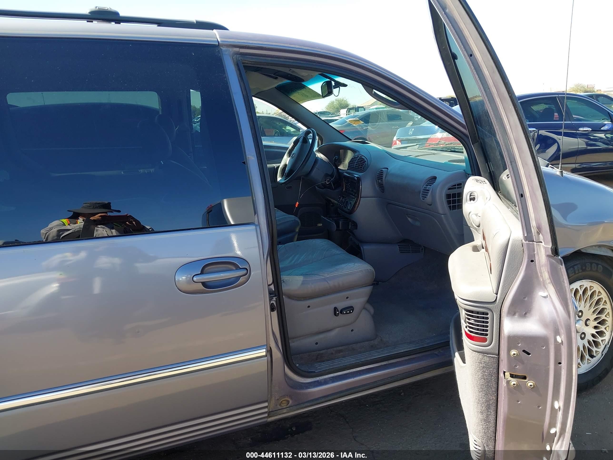 1997 Chrysler Town & Country Lxi Light Blue vin: 1C4GP64L7VB343451