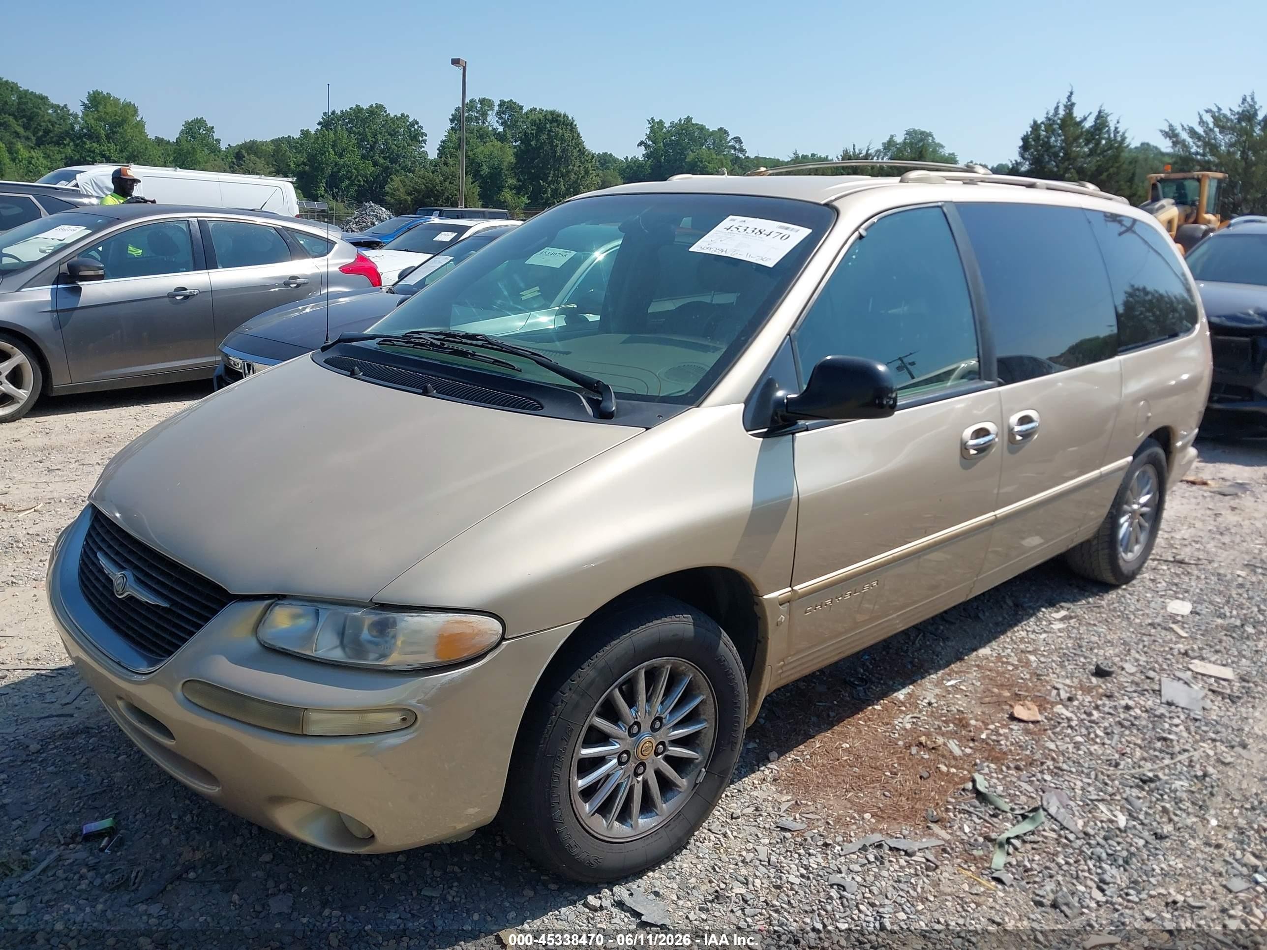 1999 Chrysler Town & Country Limited Желто-коричневый vin: 1C4GP64L7XB821659