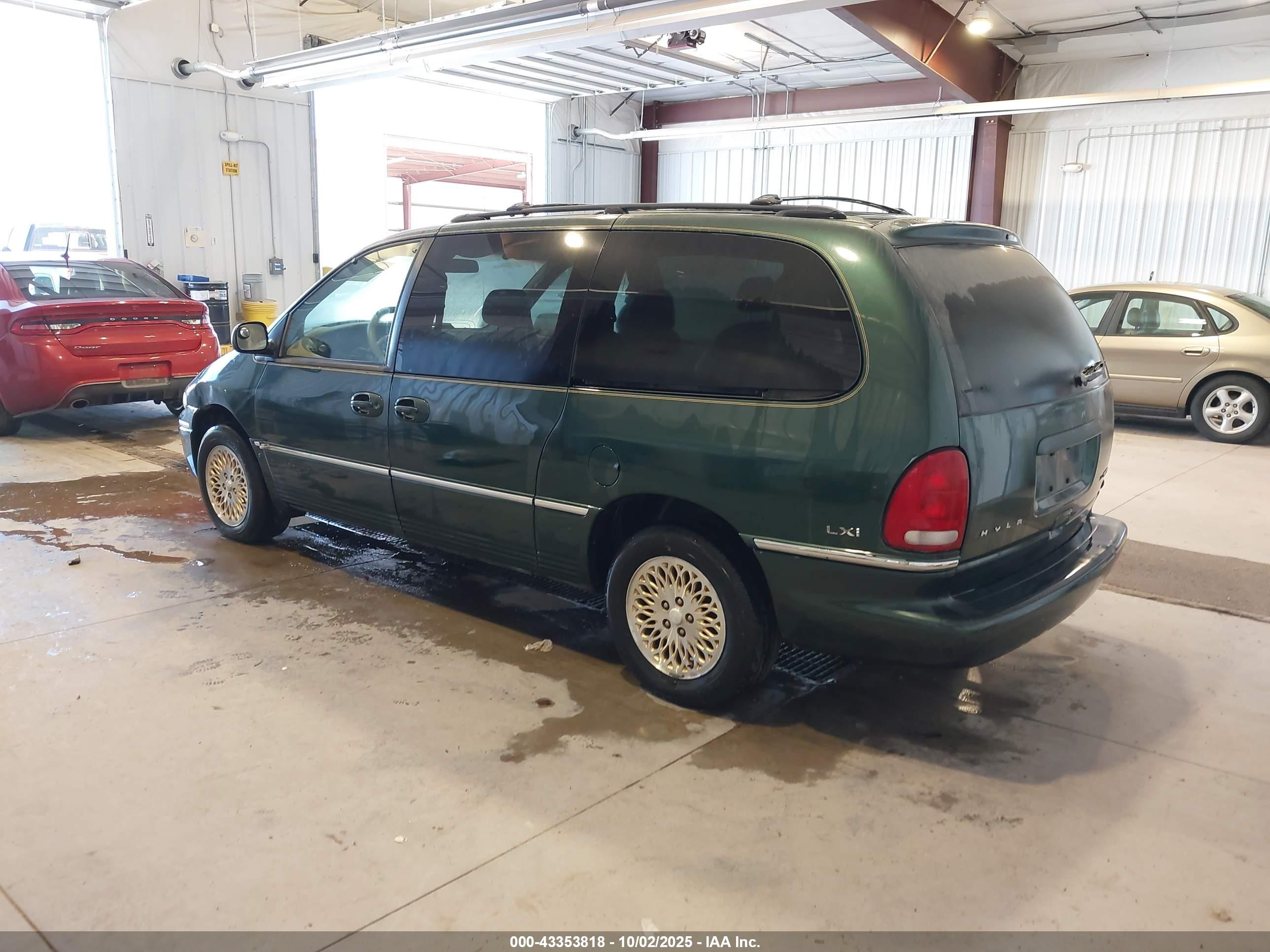 1997 Chrysler Town & Country Lxi Green vin: 1C4GP64L8VB399043