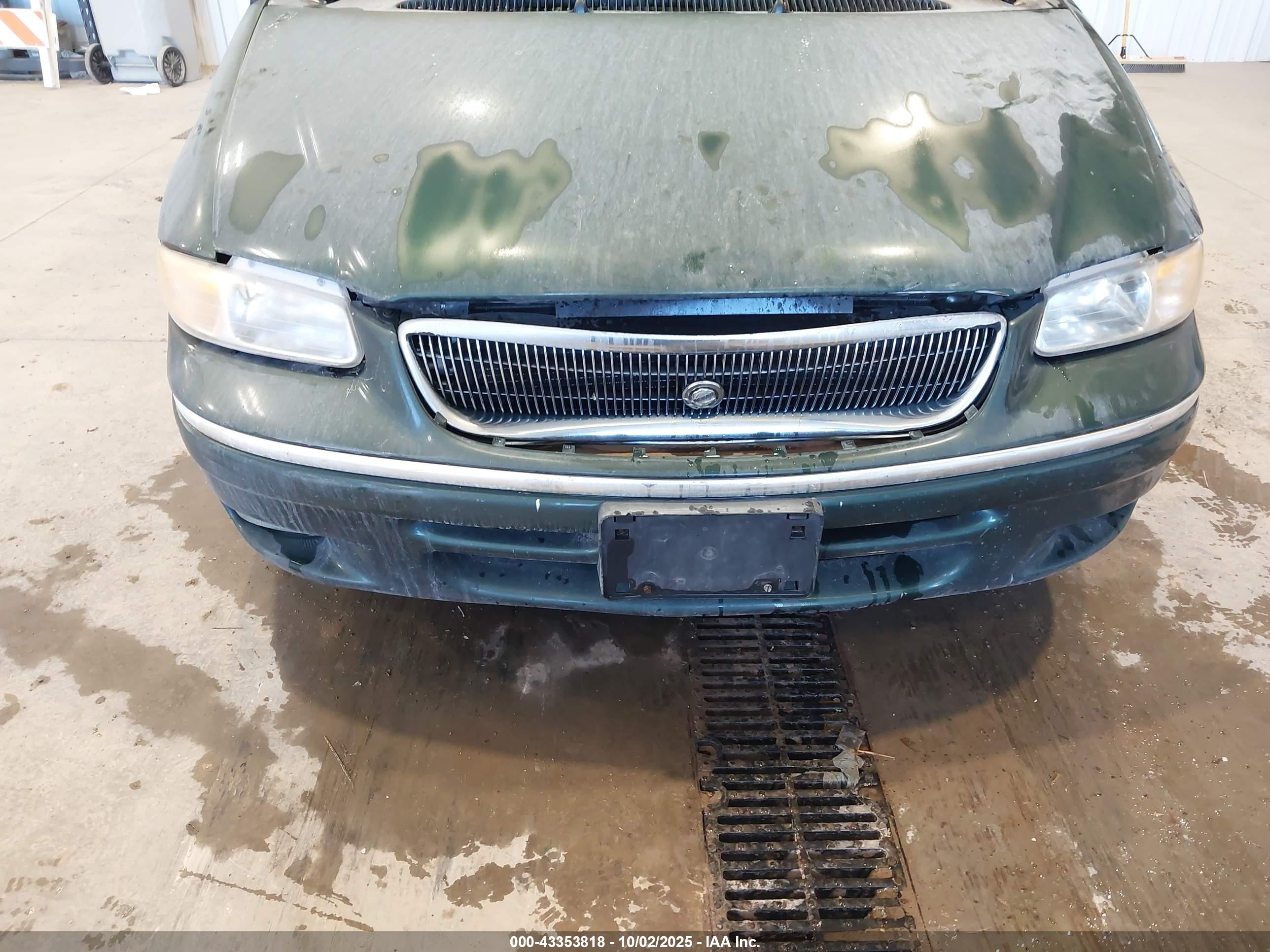 1997 Chrysler Town & Country Lxi Green vin: 1C4GP64L8VB399043
