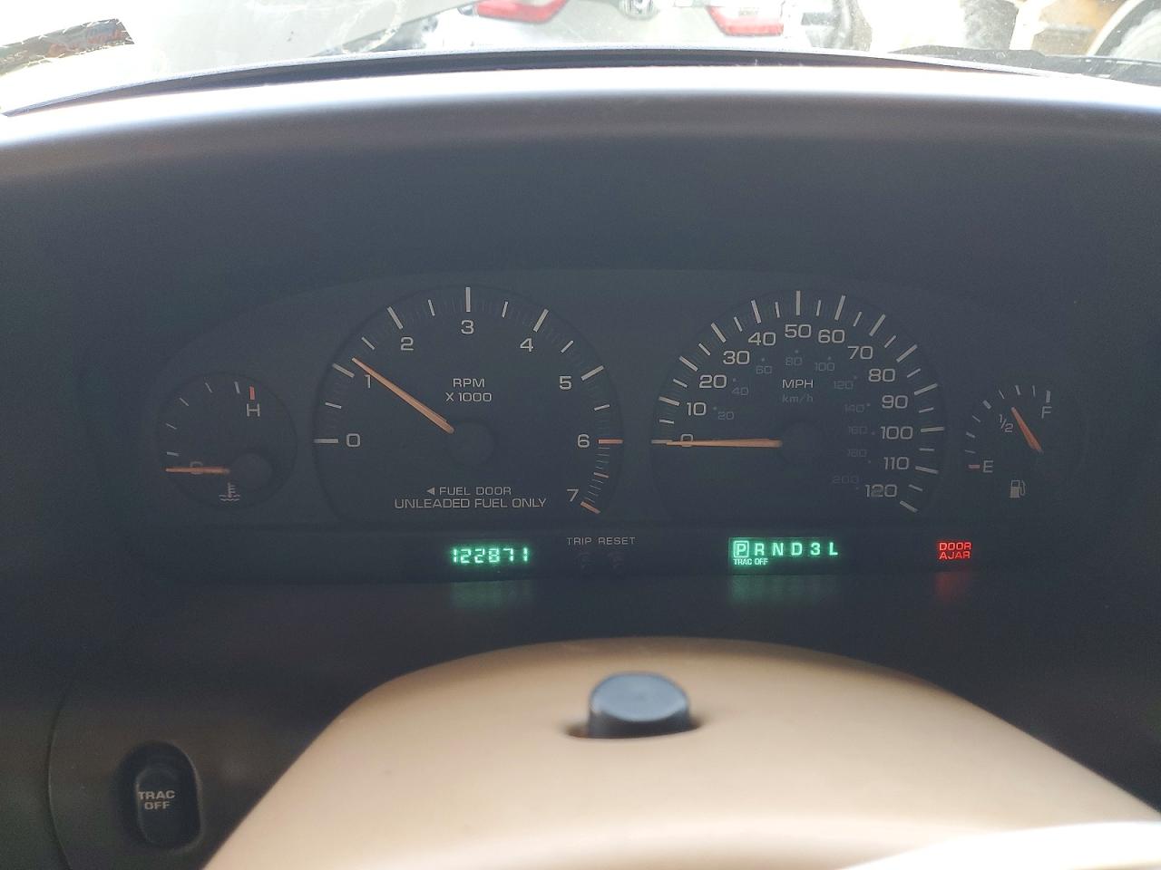 1998 Chrysler Town & Country Lxi White vin: 1C4GP64L8WB557883