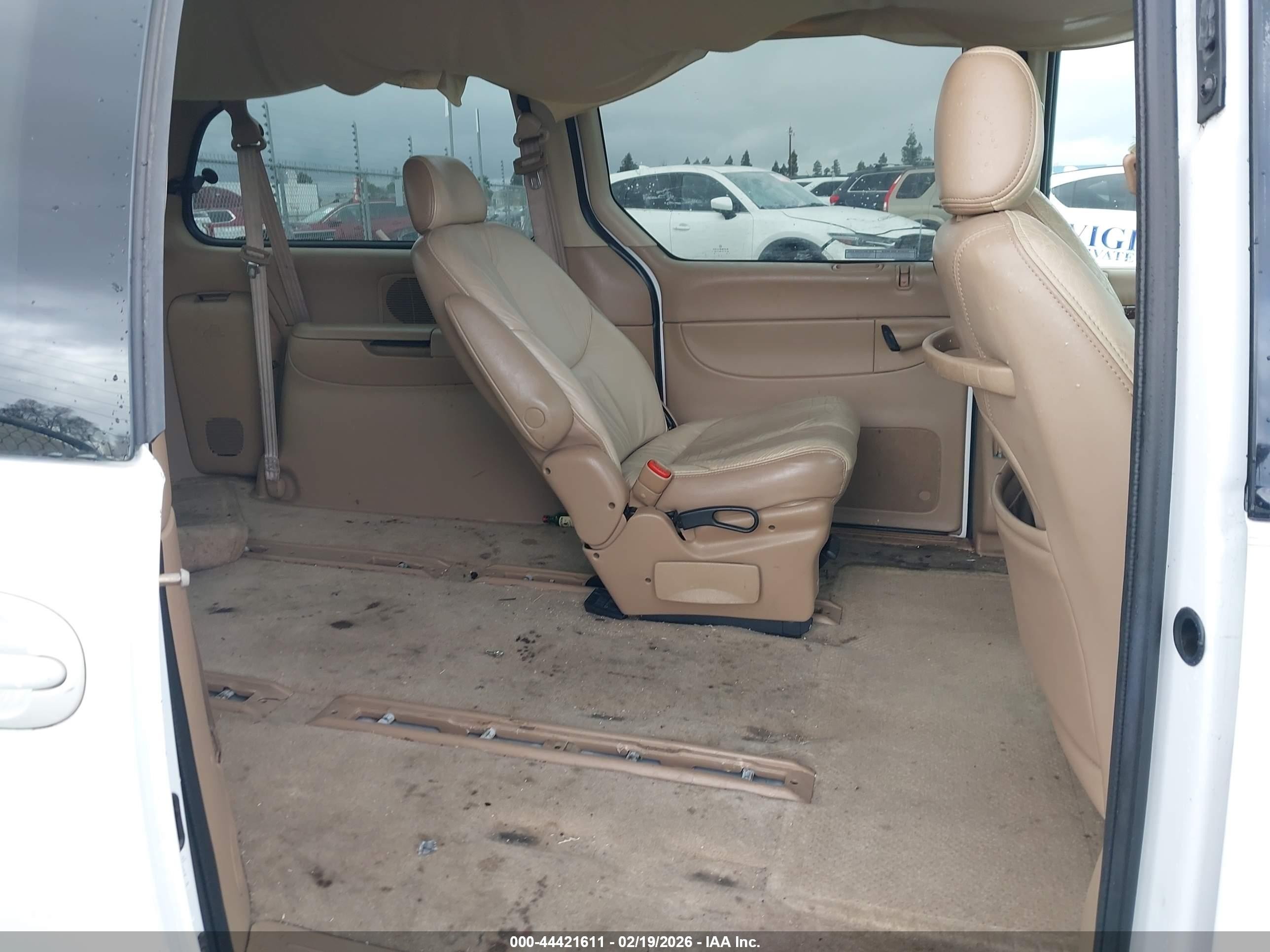 1997 Chrysler Town & Country Lxi White vin: 1C4GP64L9VB406470