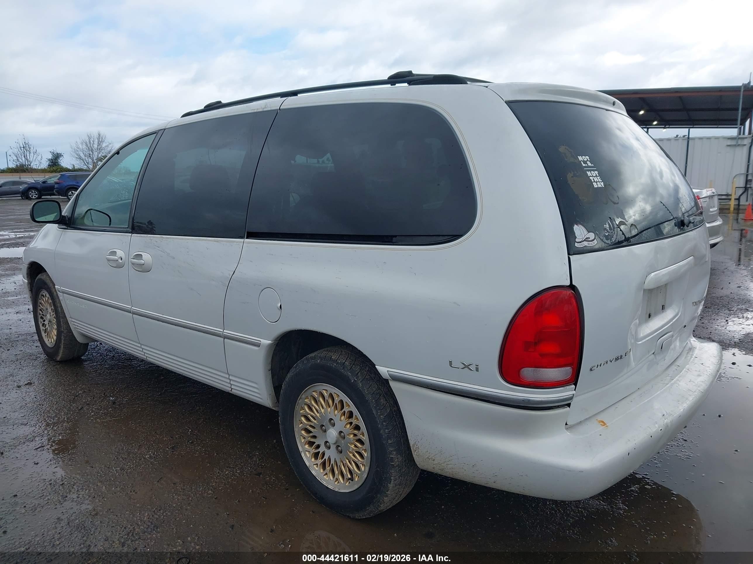 1997 Chrysler Town & Country Lxi White vin: 1C4GP64L9VB406470