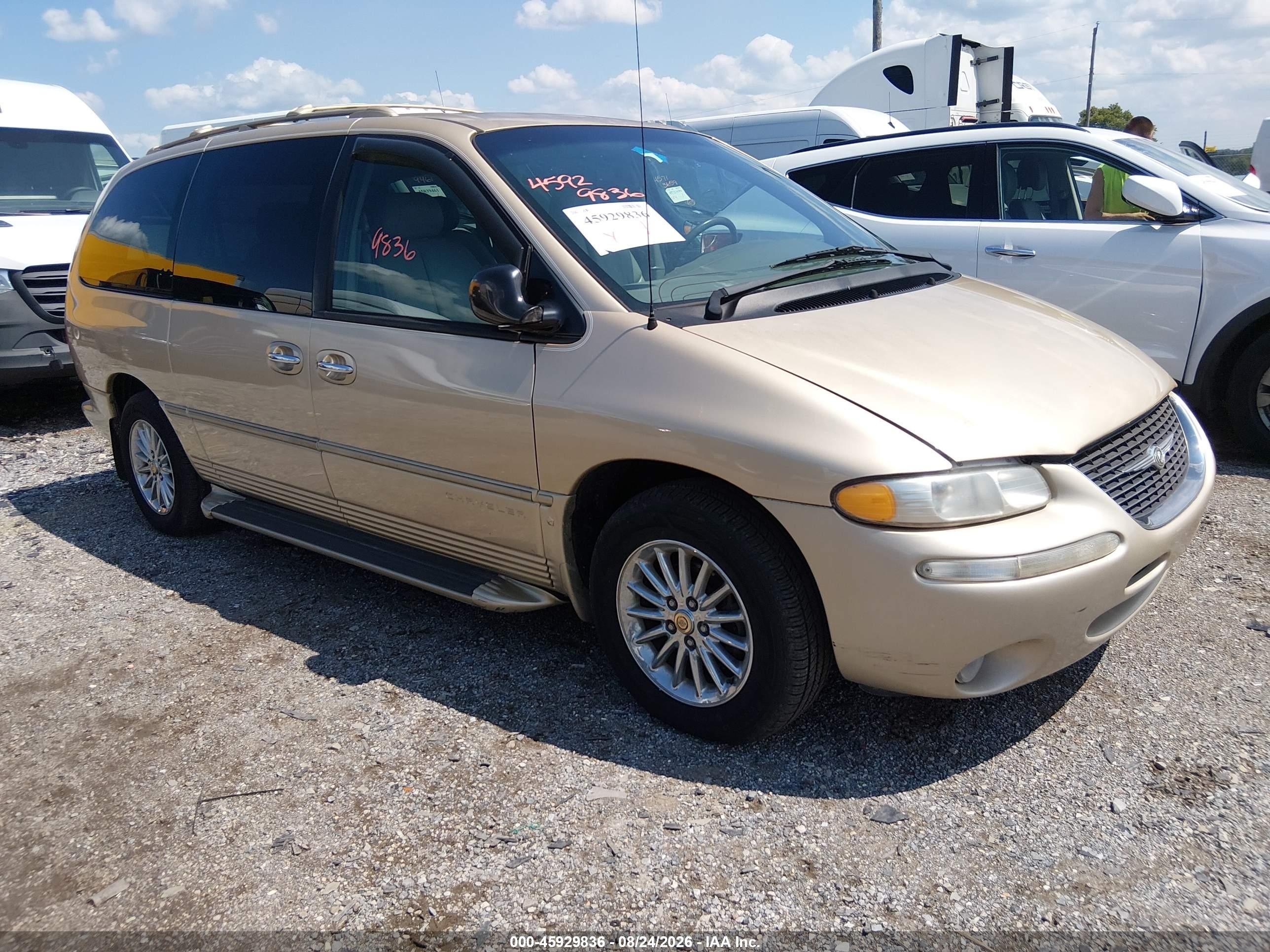 1999 Chrysler Town & Country Limited Tan vin: 1C4GP64L9XB538437