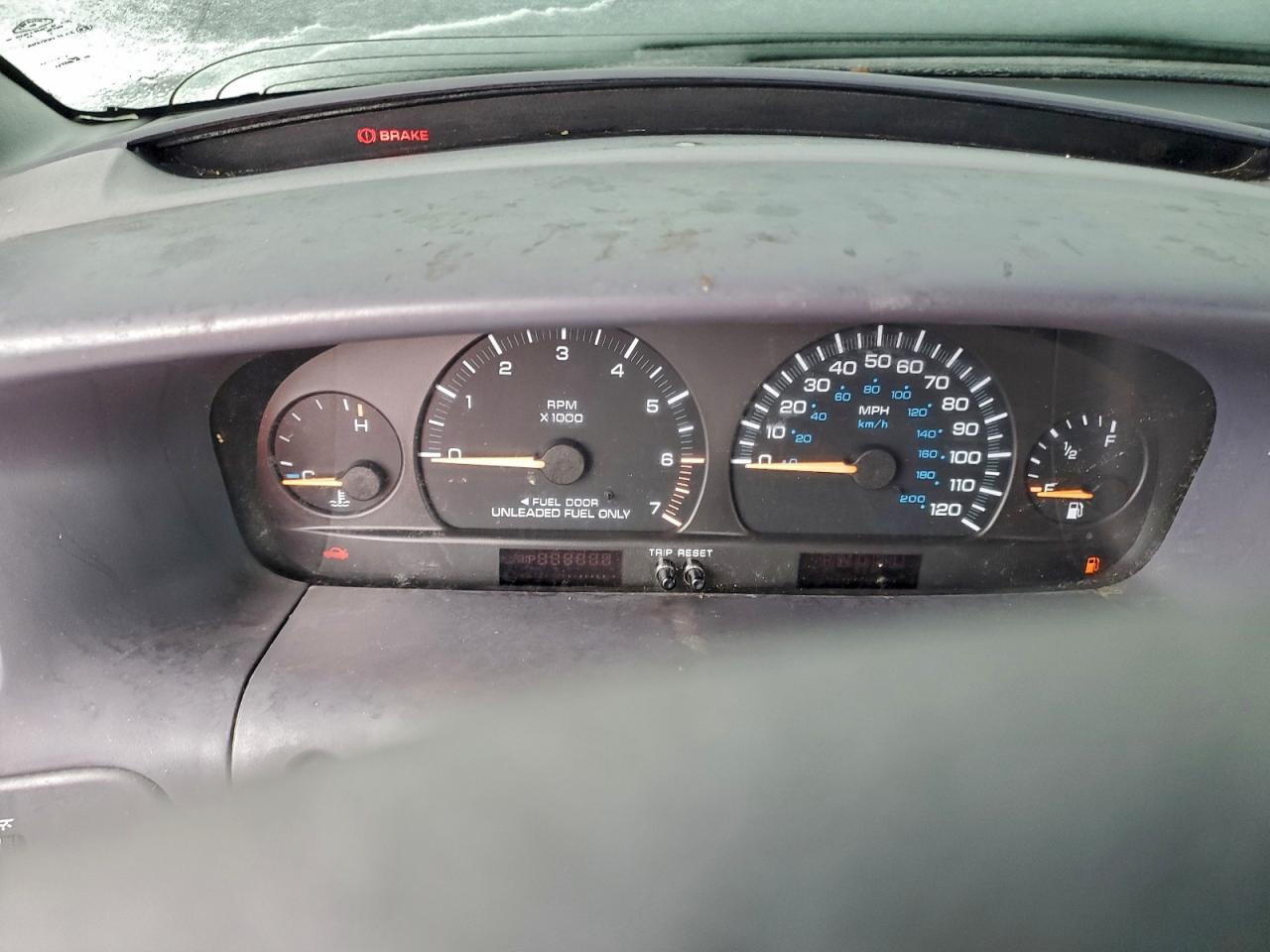 1998 Chrysler Town & Country Lxi White vin: 1C4GP64LXWB545105