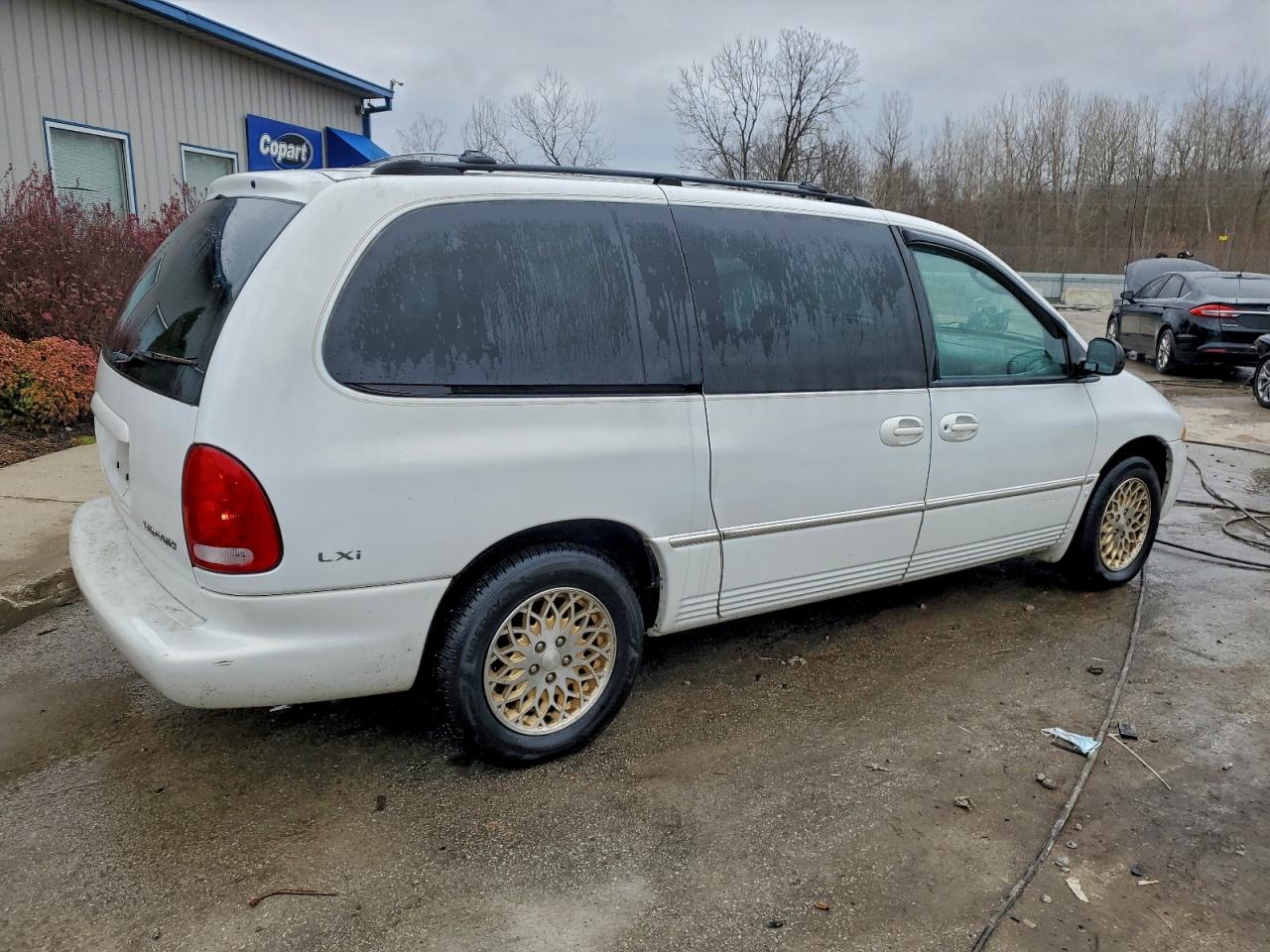 1998 Chrysler Town & Country Lxi White vin: 1C4GP64LXWB545105