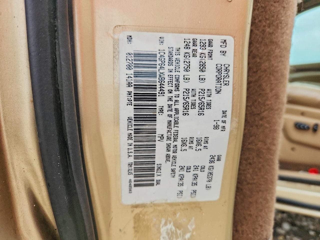 1998 Chrysler Town And Country Gold vin: 1C4GP64LXWB644491