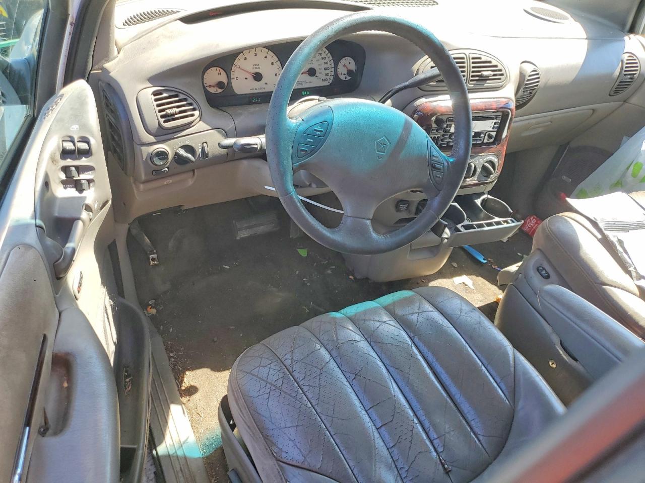 2000 Chrysler Town & Country Limited Белый vin: 1C4GT64L9YB581723
