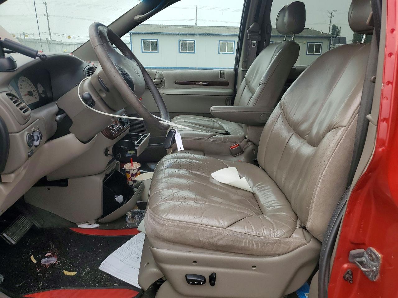 2000 Chrysler Town & Country Limited Red vin: 1C4GT64LXYB689543