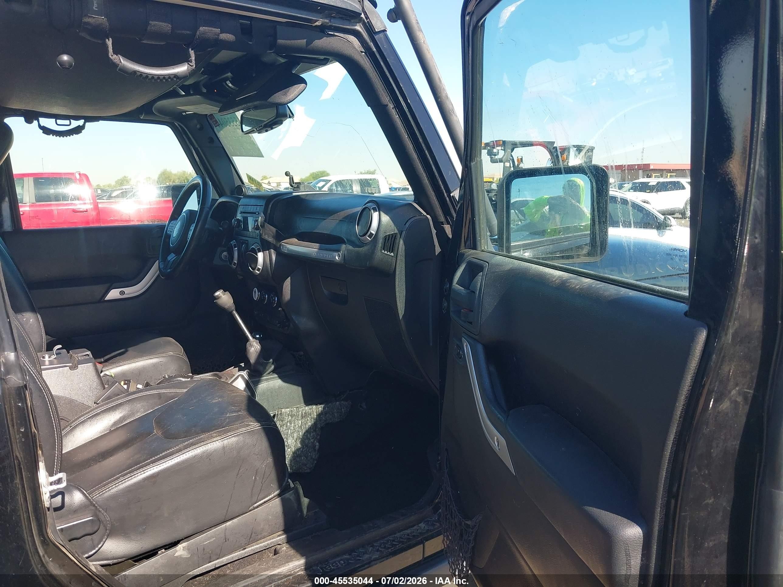2013 Jeep Wrangler Rubicon Black vin: 1C4HJWCG1DL672536