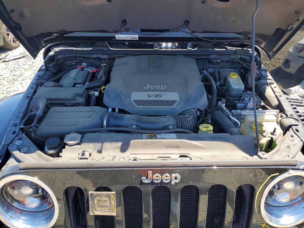 2015 Jeep Wrangler Altitude 4w Black vin: 1C4HJWCG3FL579553