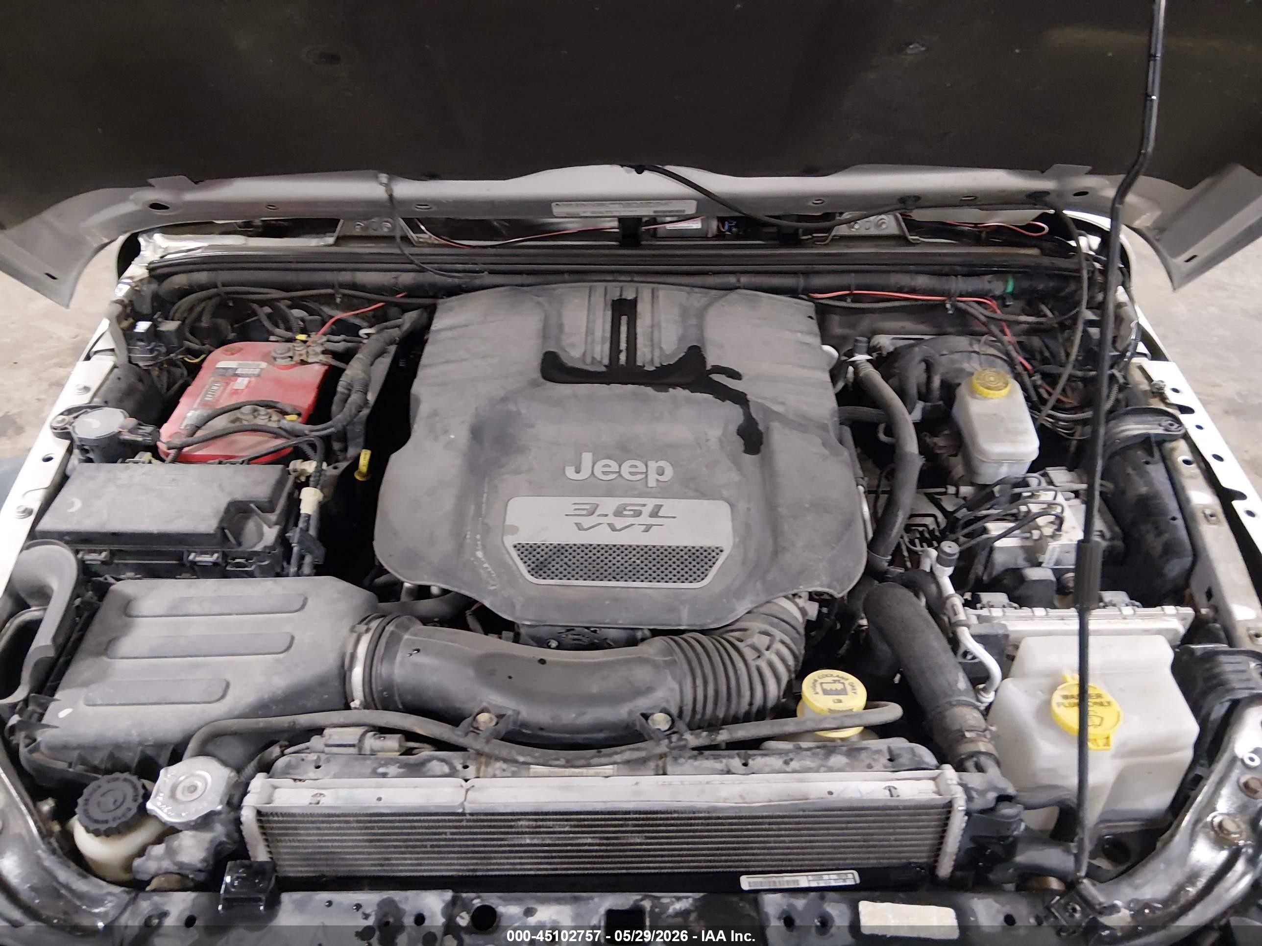 2012 Jeep Wrangler Rubicon Серебряный vin: 1C4HJWCG7CL226180