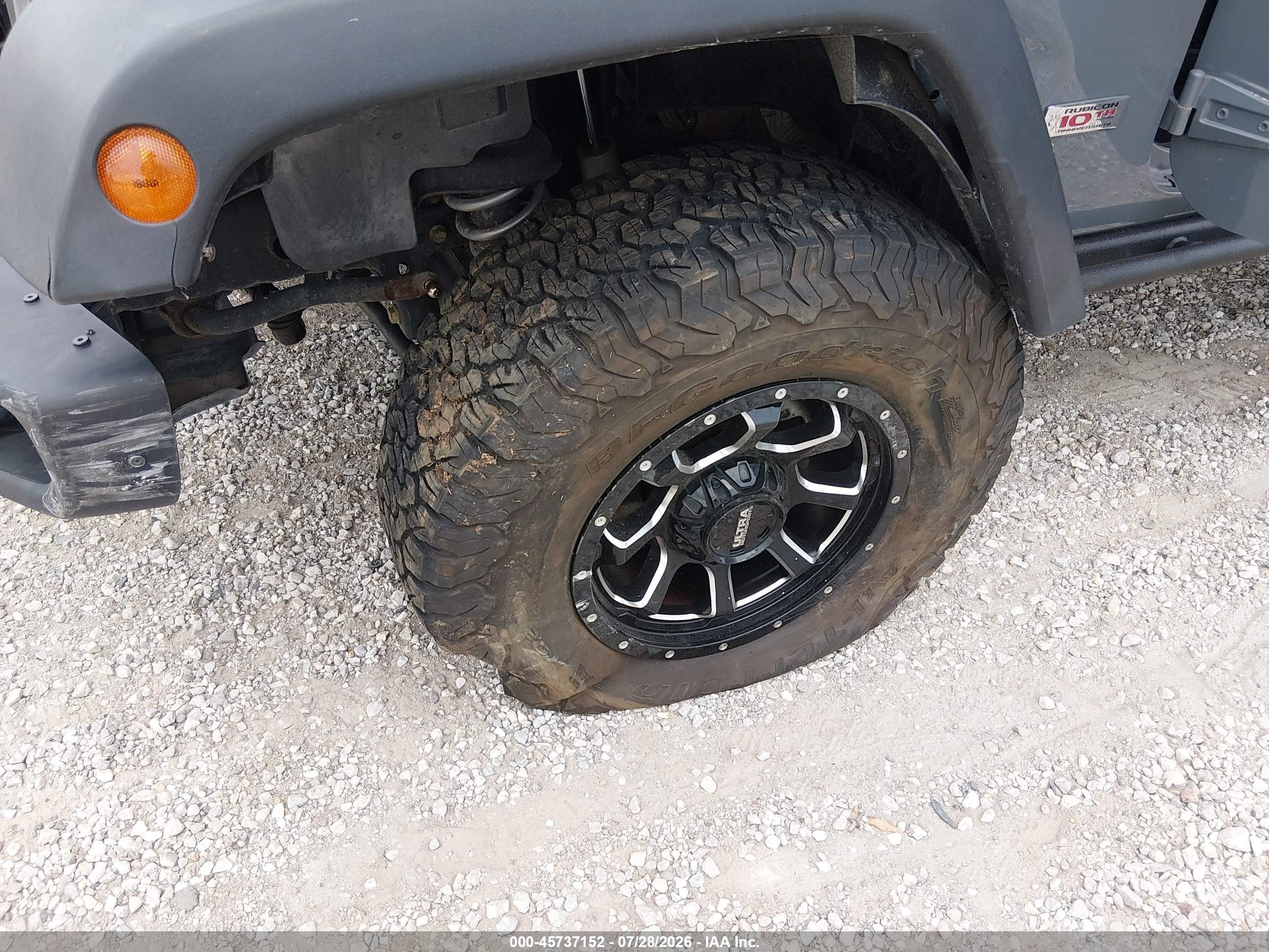 2013 Jeep Wrangler Rubicon 10th Anniversary Gray vin: 1C4HJWCG8DL683792