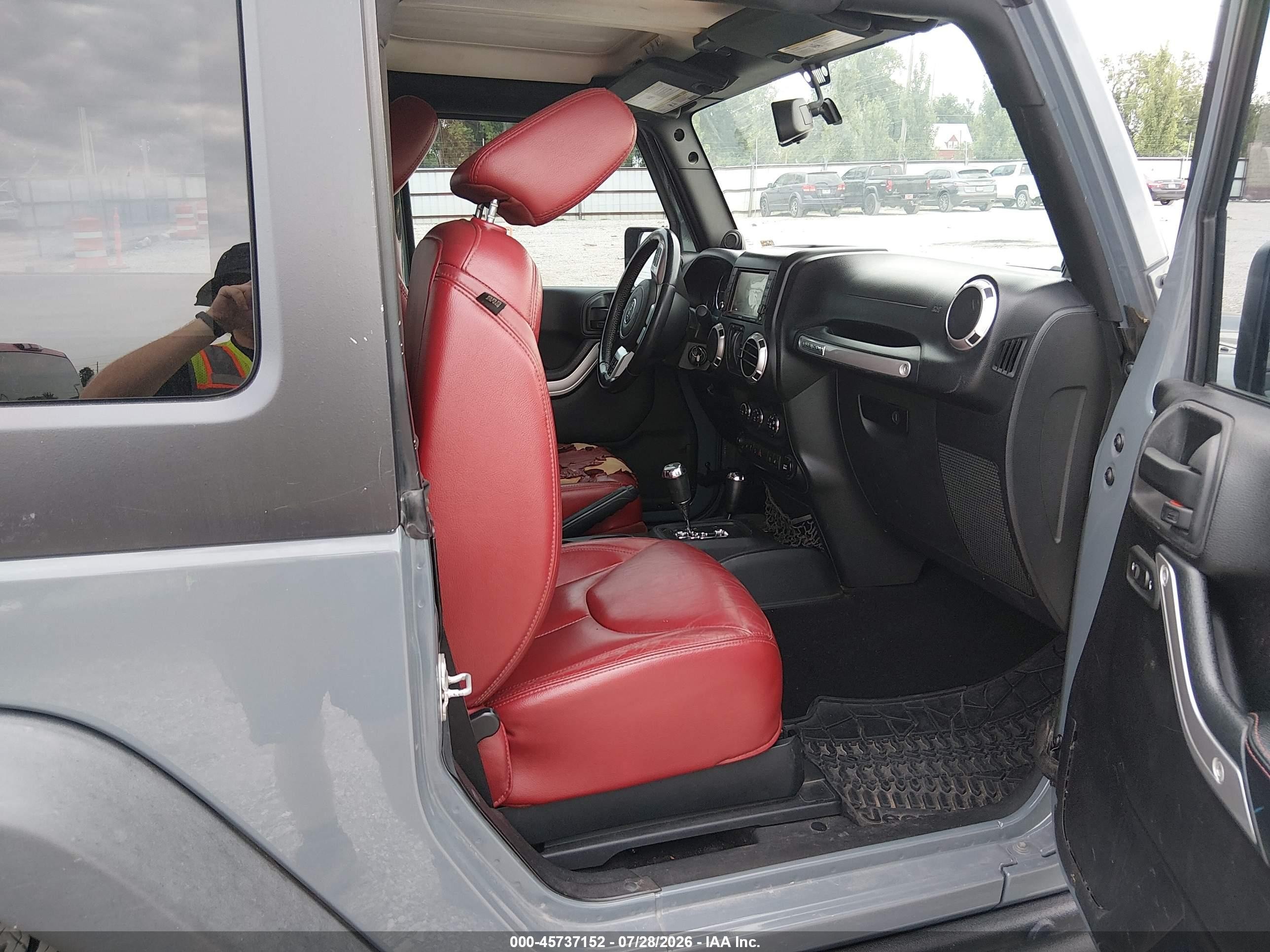 2013 Jeep Wrangler Rubicon 10th Anniversary Gray vin: 1C4HJWCG8DL683792
