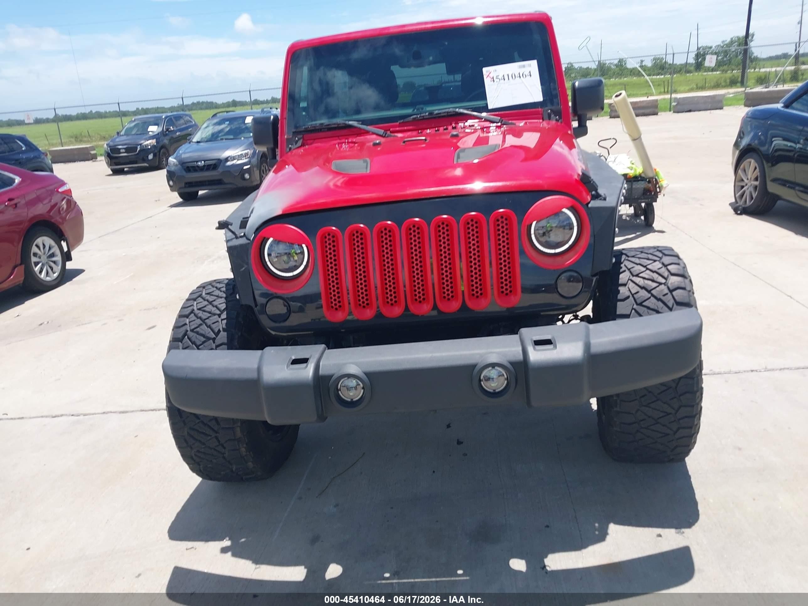 2014 Jeep Wrangler Unlimited Sport Red vin: 1C4HJWDG0EL295245