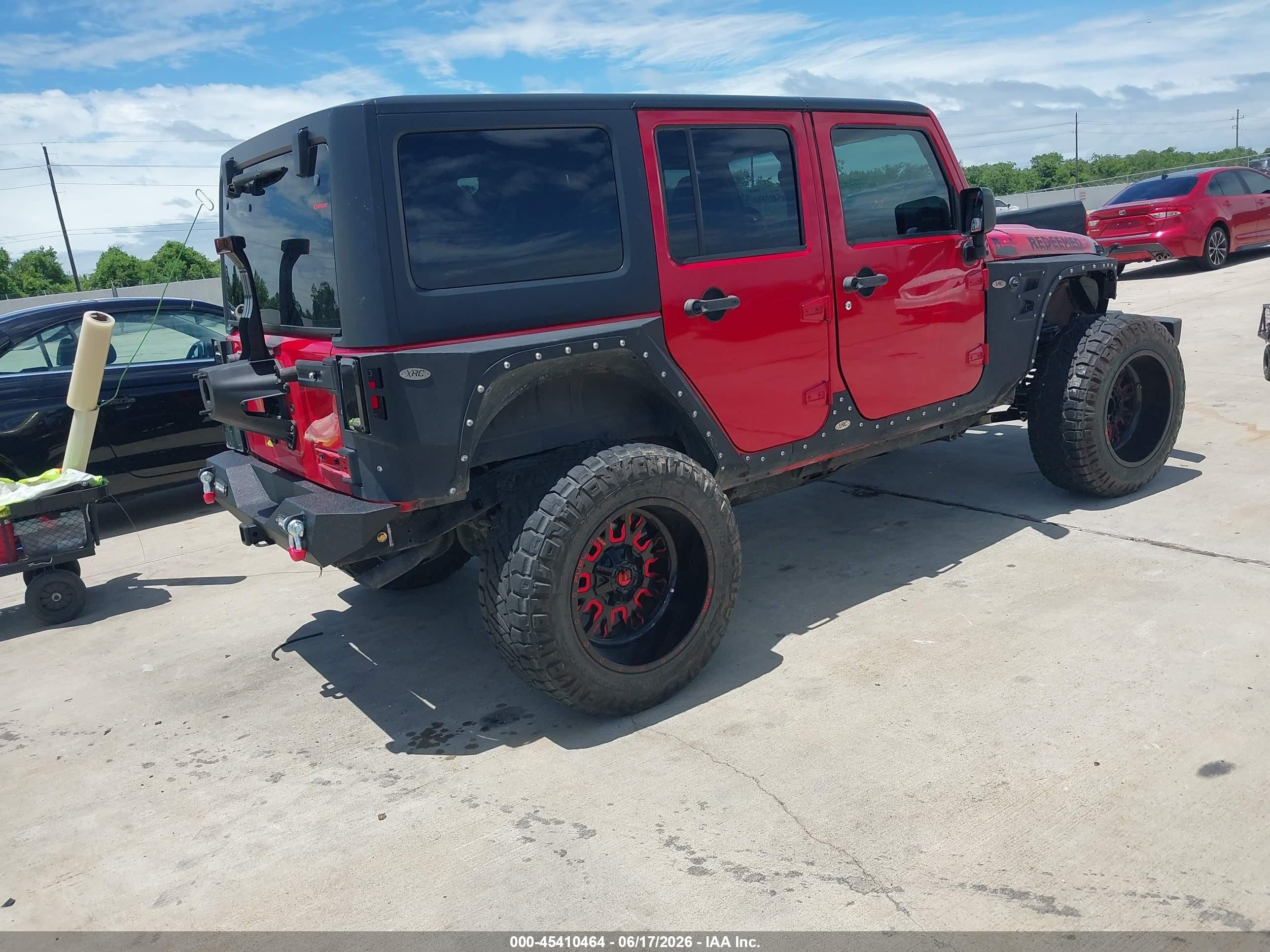 2014 Jeep Wrangler Unlimited Sport Red vin: 1C4HJWDG0EL295245