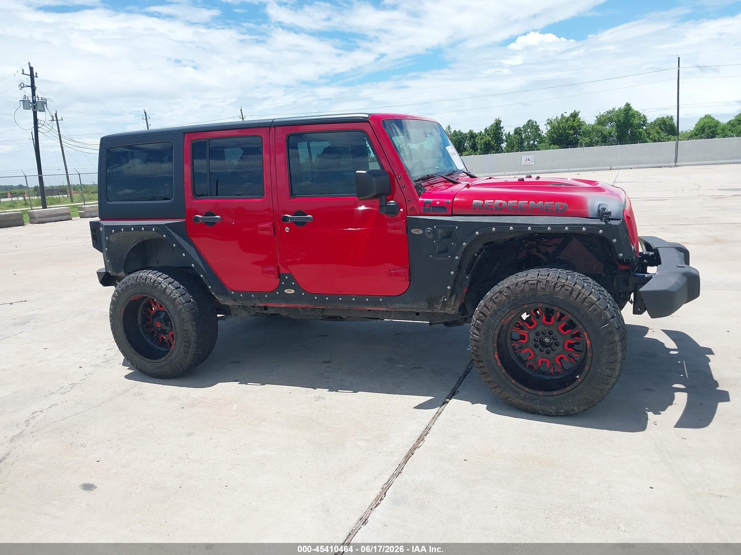 2014 Jeep Wrangler Unlimited Sport Red vin: 1C4HJWDG0EL295245