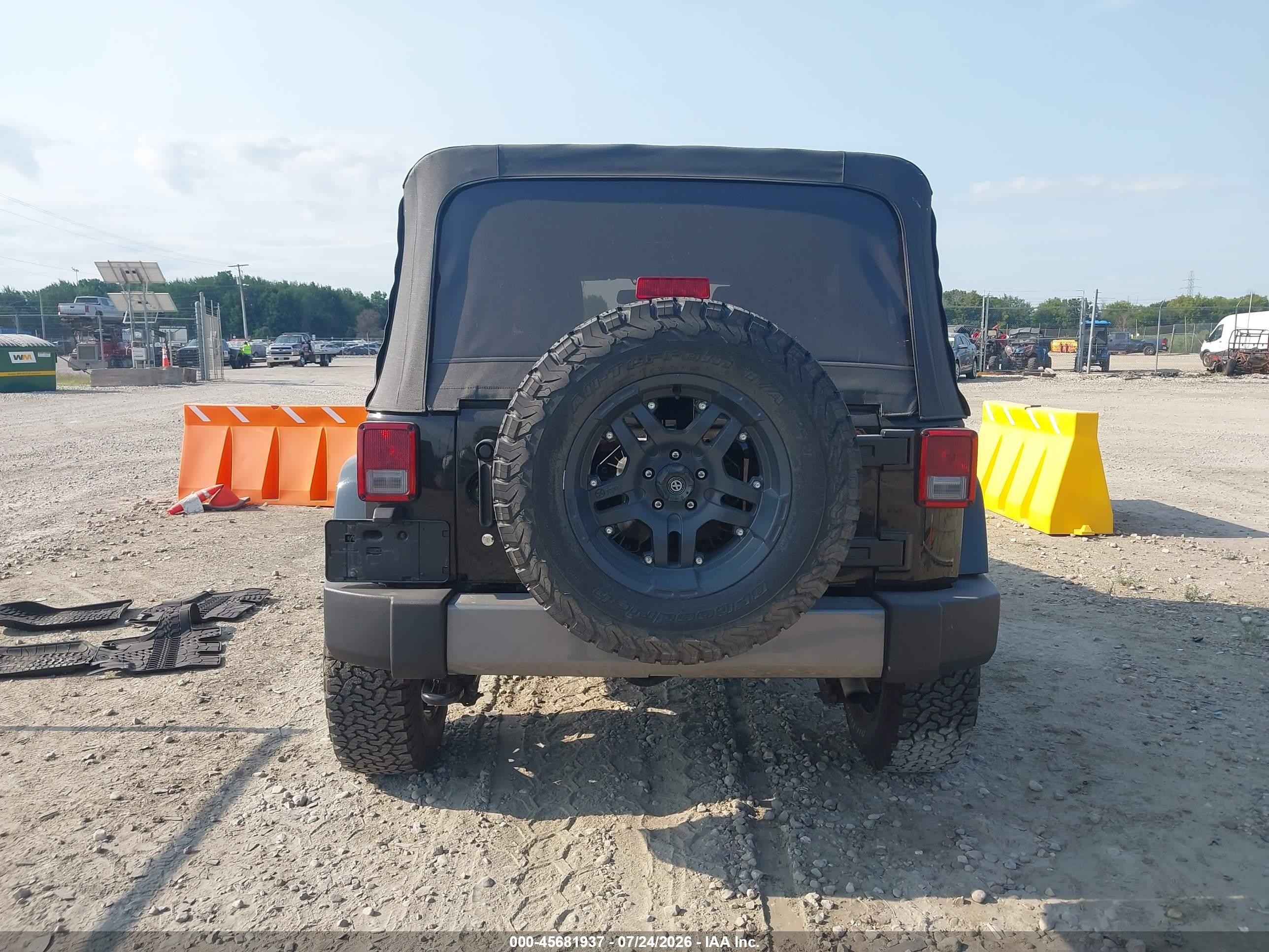 2015 Jeep Wrangler Unlimited Freedom Edition Black vin: 1C4HJWDG0FL568542