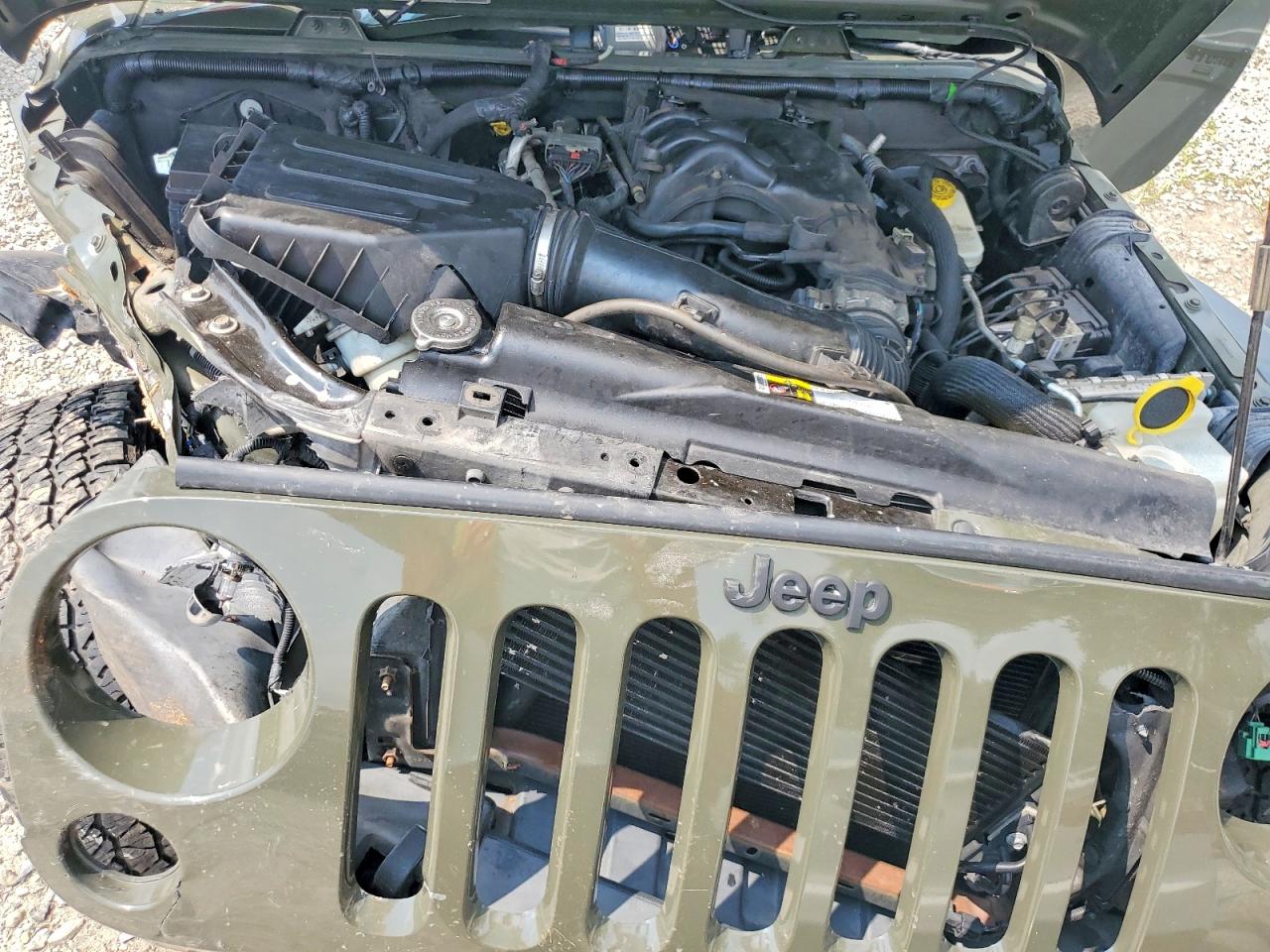 2015 Jeep Wrangler Unlimited Sport Green vin: 1C4HJWDG0FL603242