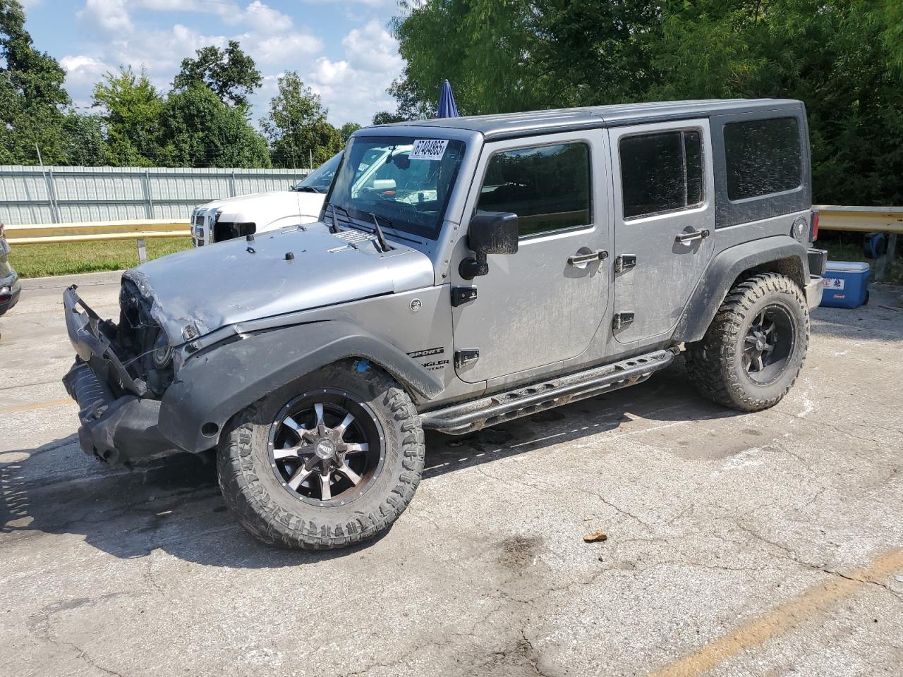 2016 Jeep Wrangler Unlimited Sport Silver vin: 1C4HJWDG0GL135725