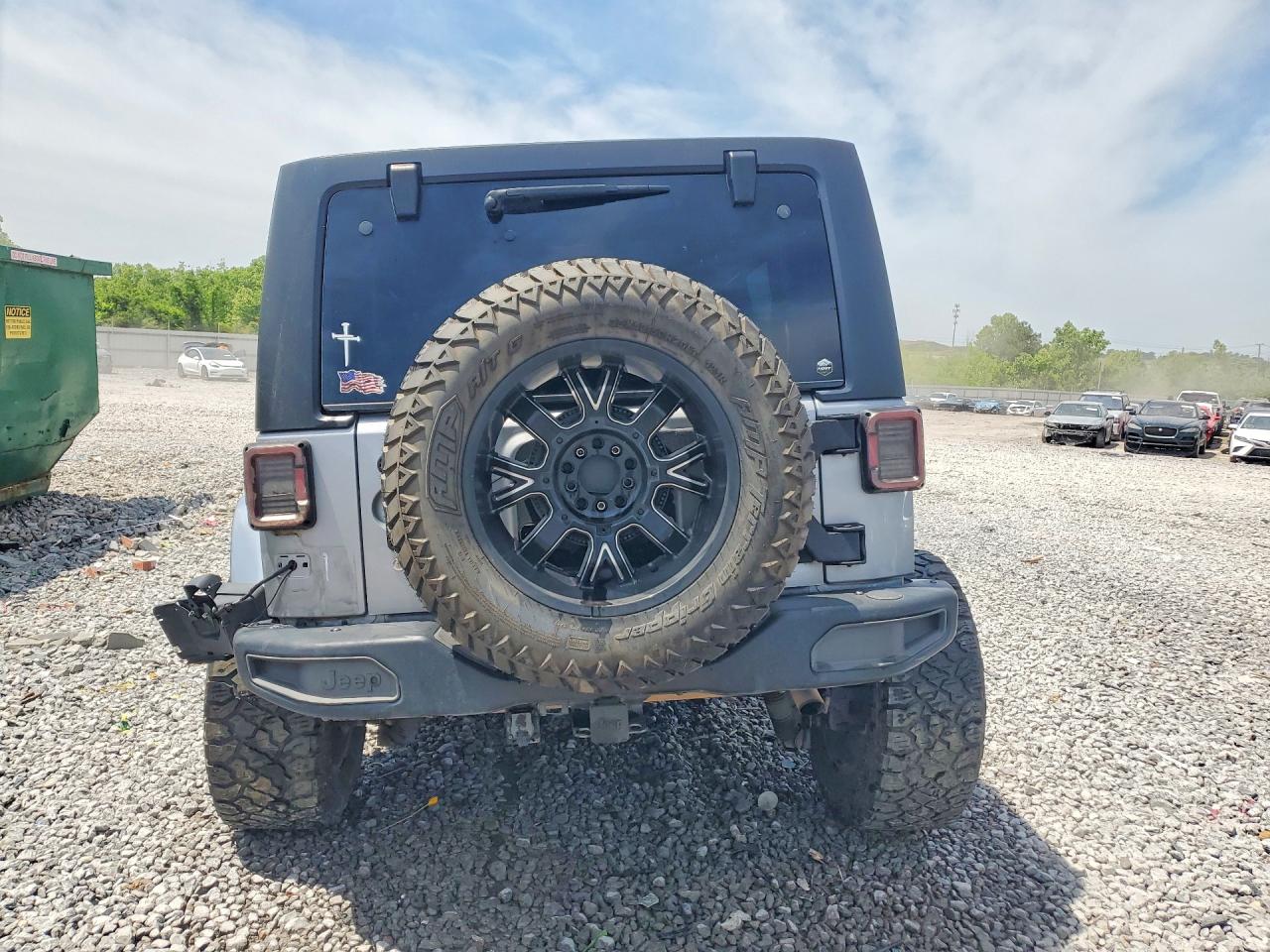 2013 Jeep Wrangler Unlimited Sport Silver vin: 1C4HJWDG1DL657792