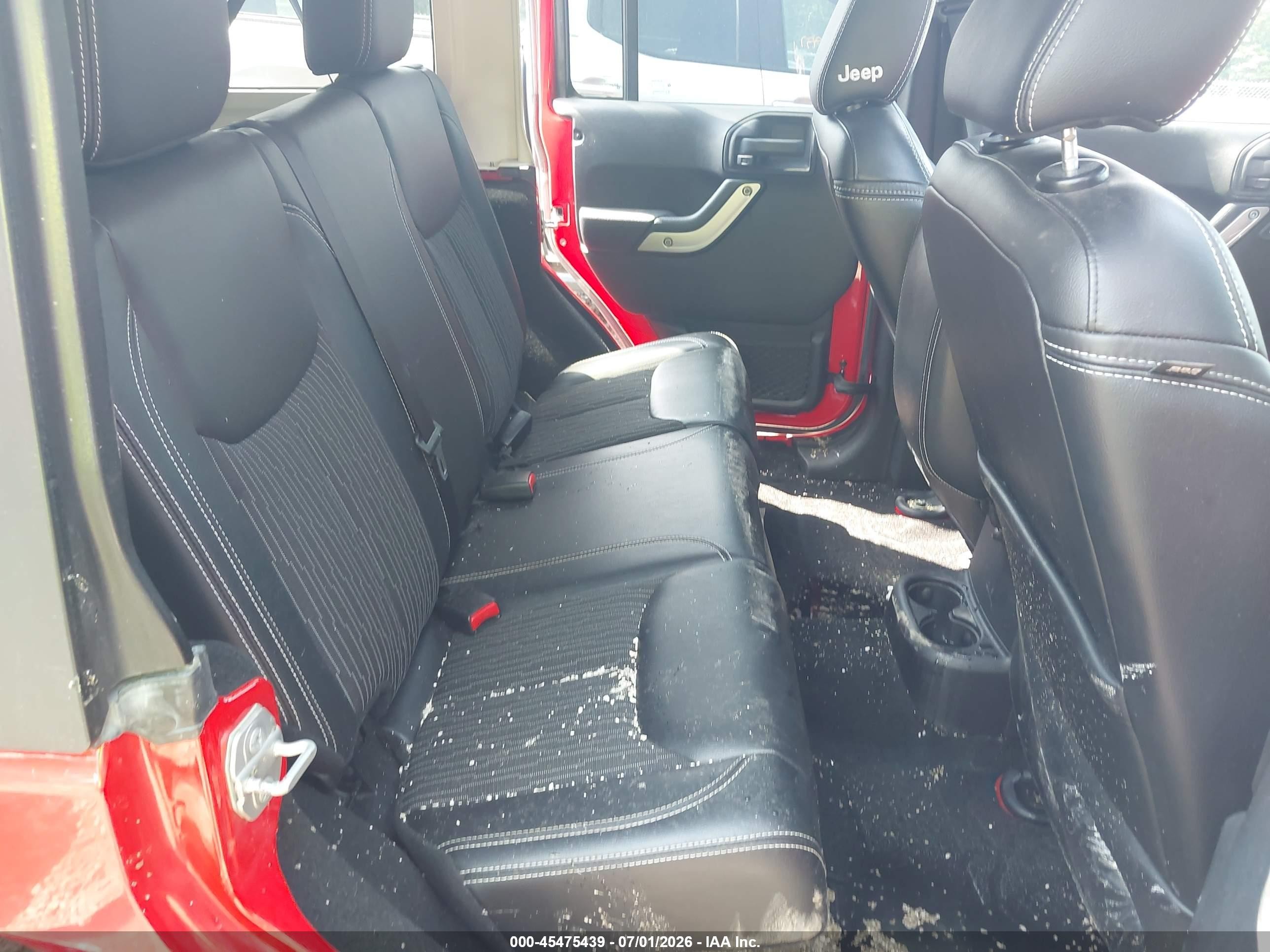 2015 Jeep Wrangler Unlimited Freedom Edition Red vin: 1C4HJWDG1FL593952