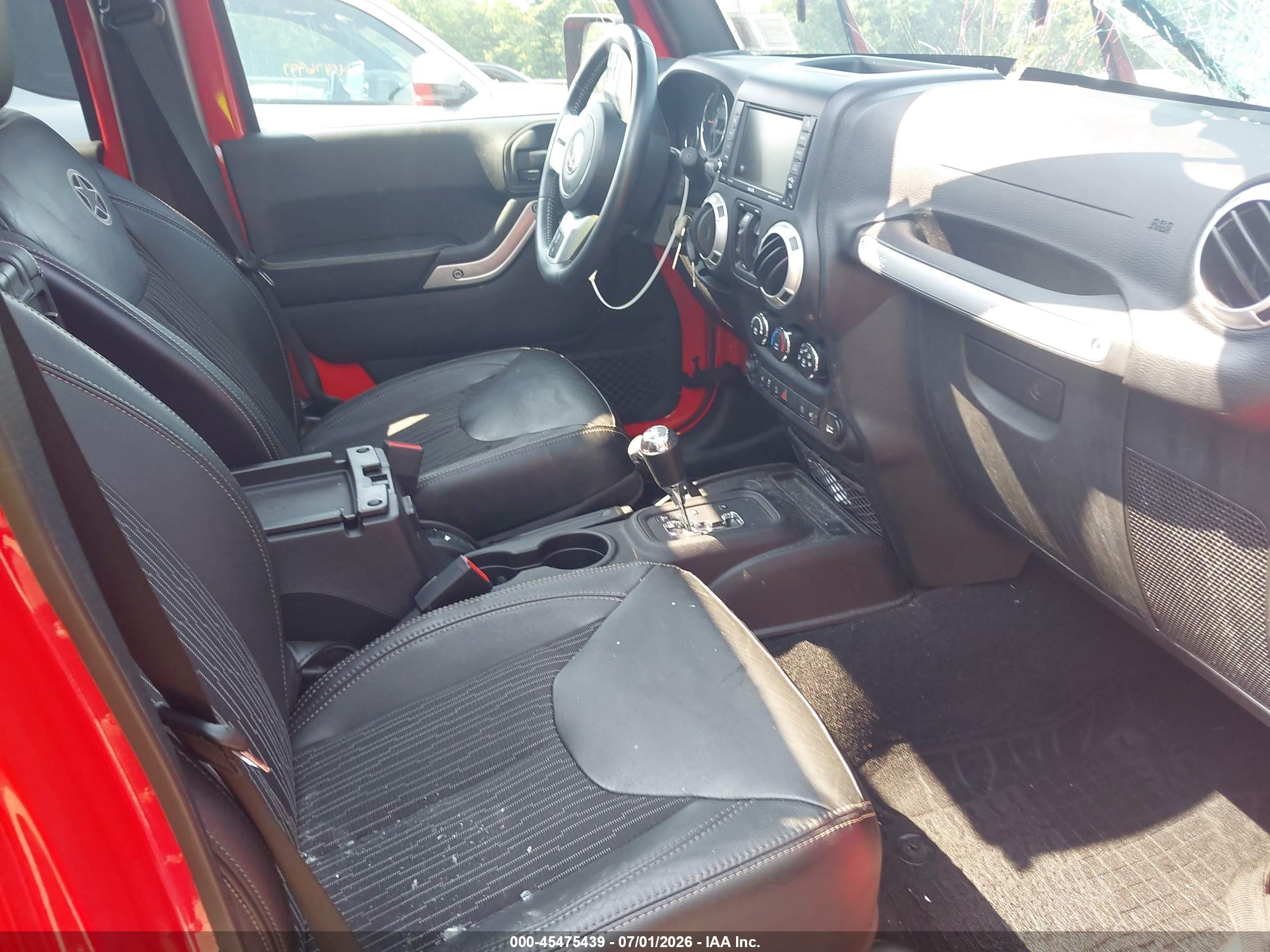2015 Jeep Wrangler Unlimited Freedom Edition Red vin: 1C4HJWDG1FL593952