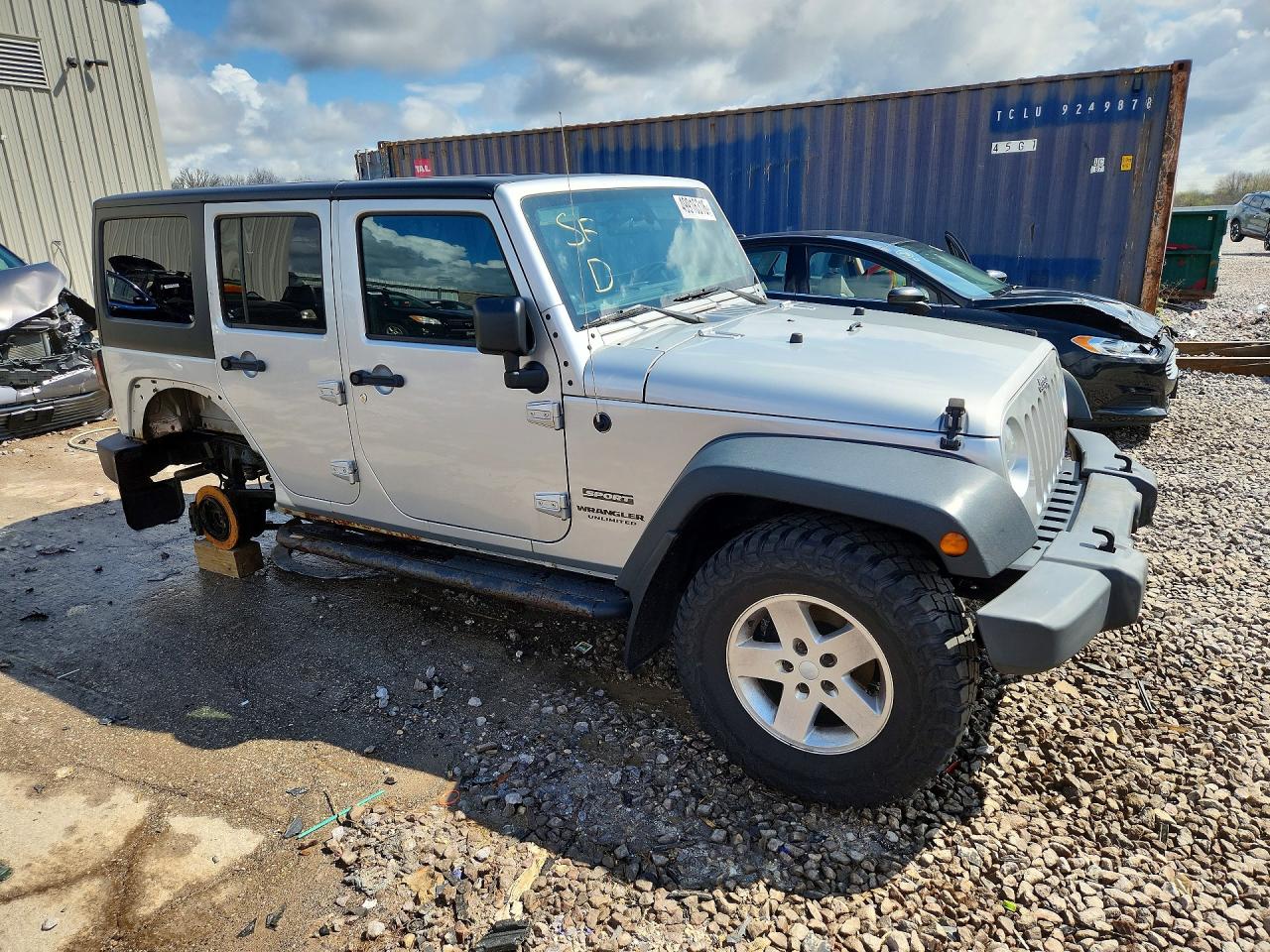 2012 Jeep Wrangler Unlimited Sport Silver vin: 1C4HJWDG2CL181468