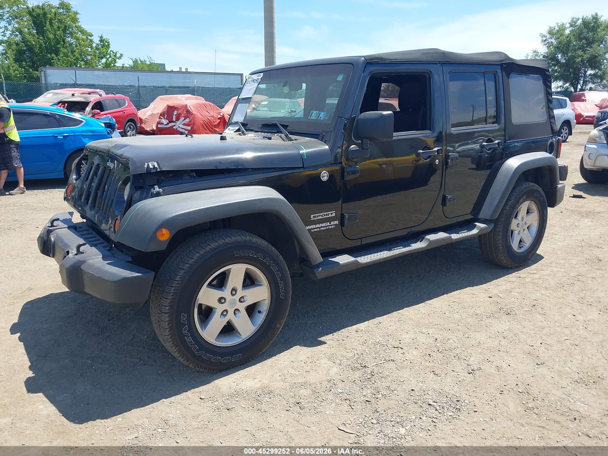 2013 Jeep Wrangler Unlimited Sport Black vin: 1C4HJWDG2DL514138