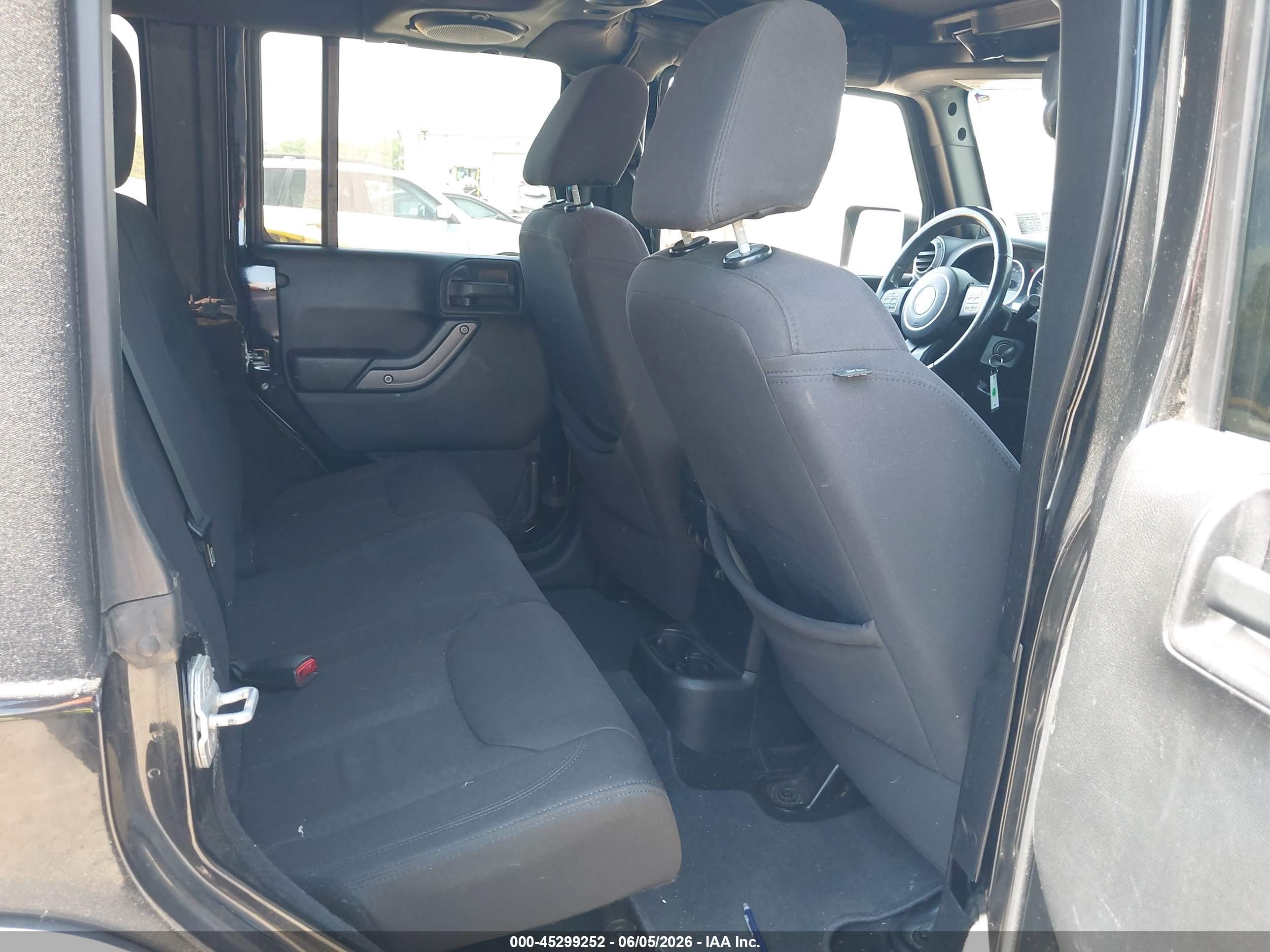 2013 Jeep Wrangler Unlimited Sport Black vin: 1C4HJWDG2DL514138
