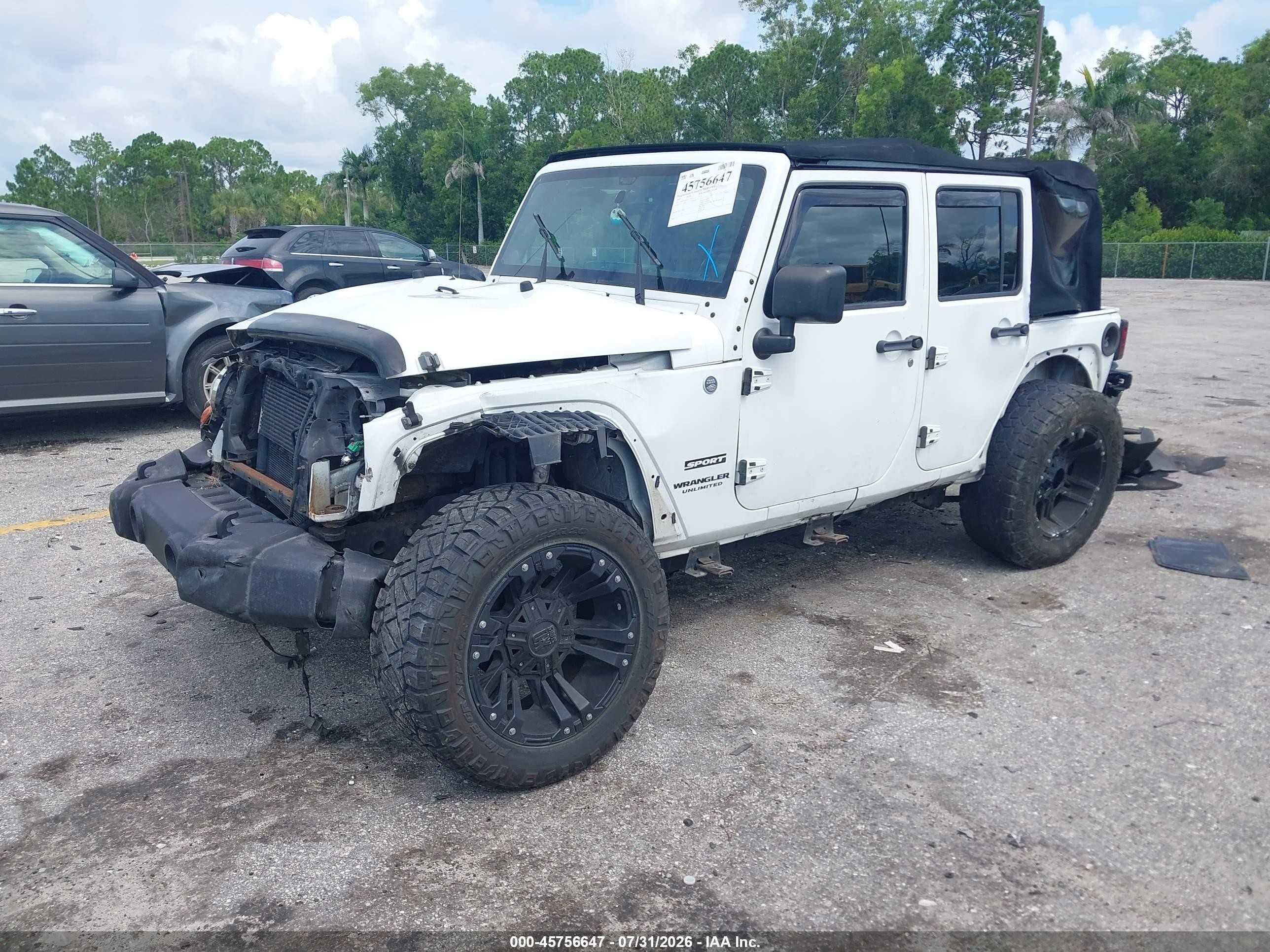 2014 Jeep Wrangler Unlimited Sport White vin: 1C4HJWDG2EL113514