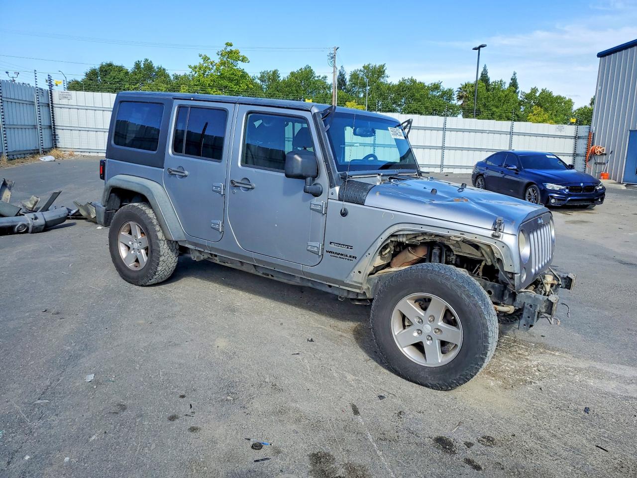 2014 Jeep Wrangler Unlimited Sport Gray vin: 1C4HJWDG2EL221311
