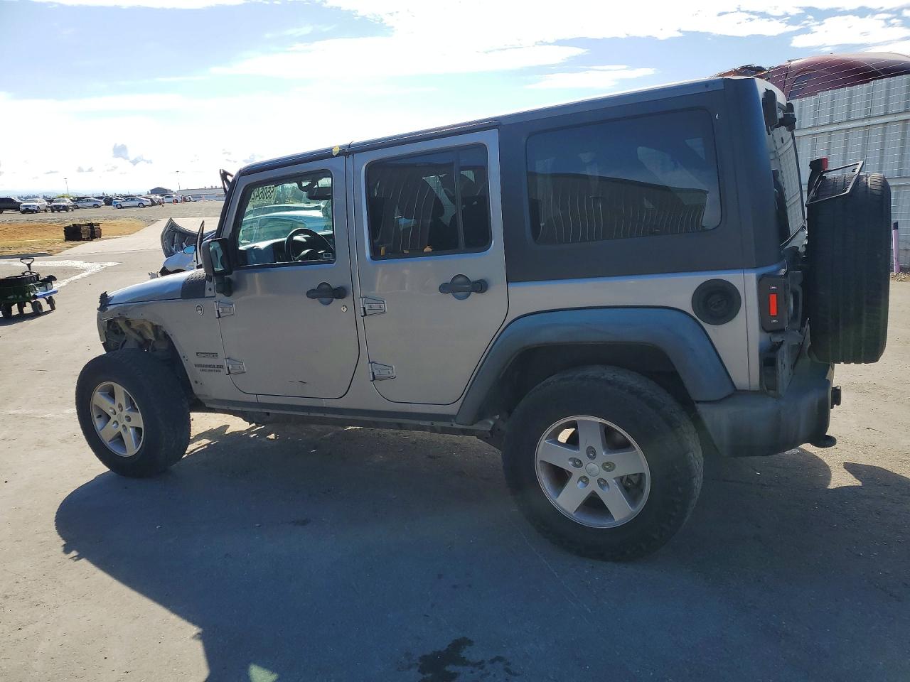 2014 Jeep Wrangler Unlimited Sport Gray vin: 1C4HJWDG2EL221311