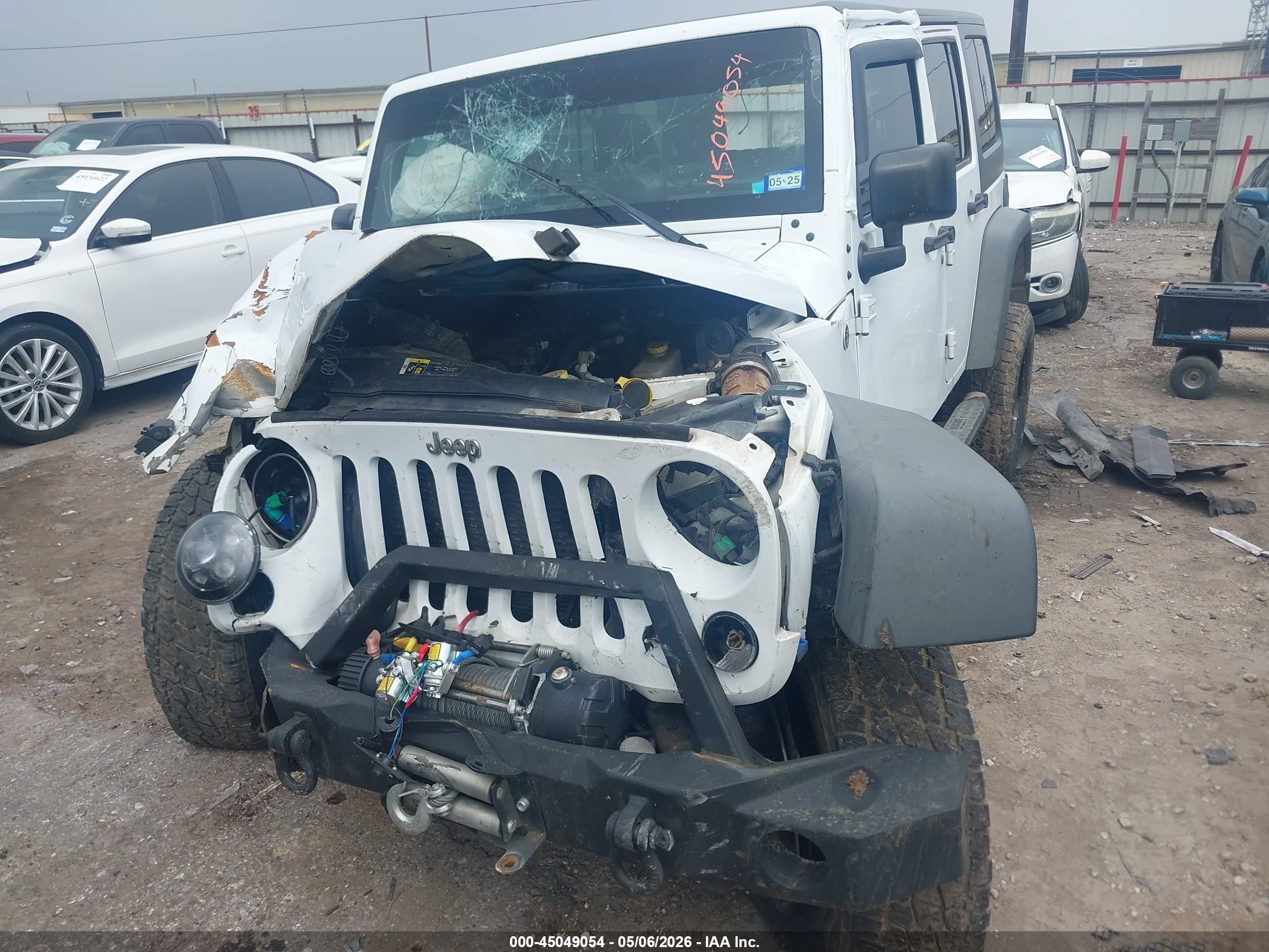 2017 Jeep Wrangler Unlimited Sport 4x4 White vin: 1C4HJWDG2HL568805