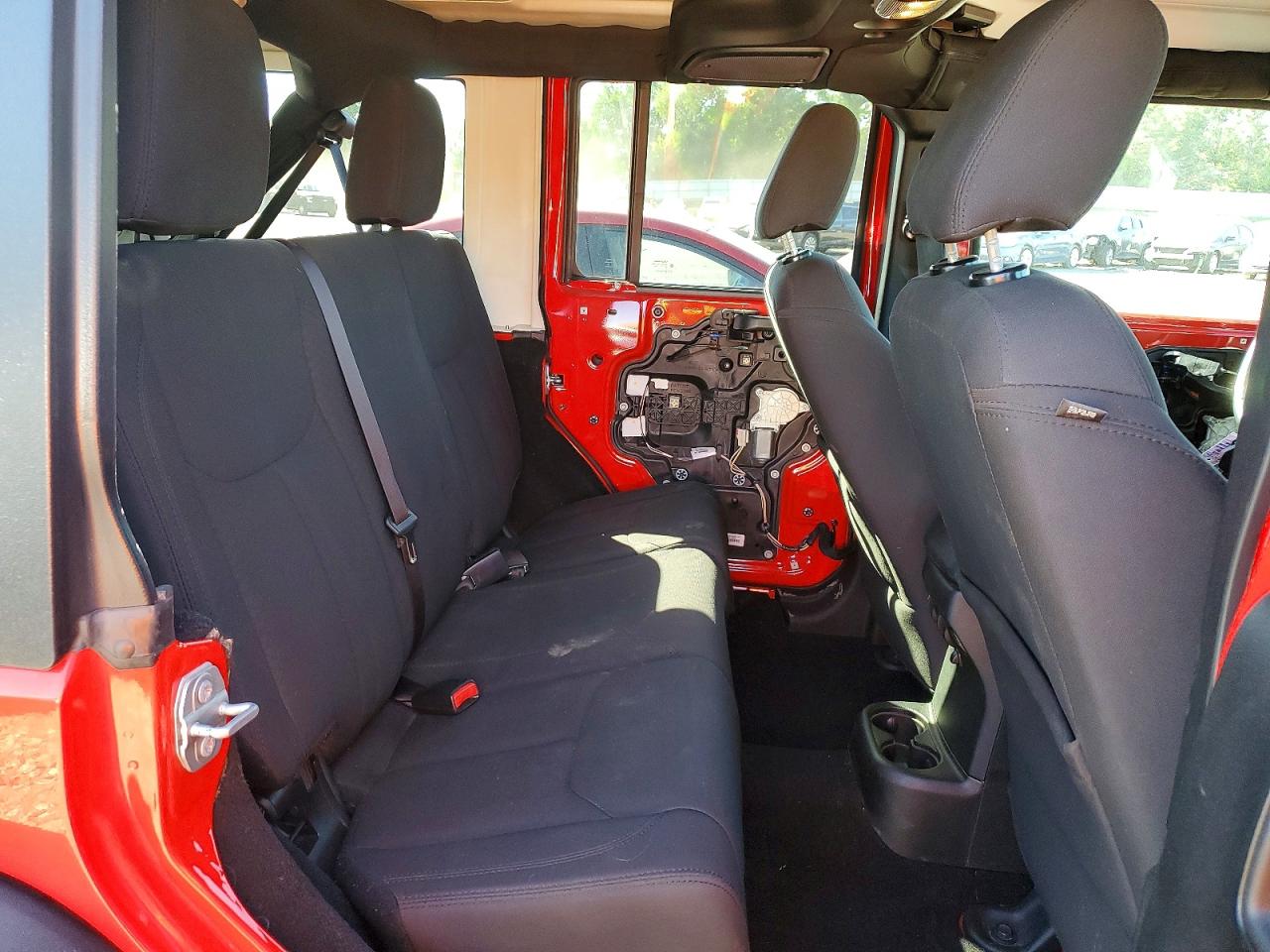 2018 Jeep Wrangler Unlimited Sport Red vin: 1C4HJWDG2JL874778