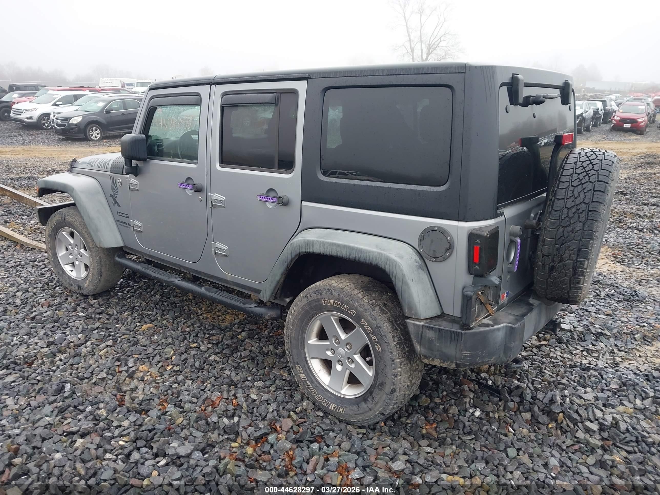 2014 Jeep Wrangler Unlimited Sport Gray vin: 1C4HJWDG3EL126823
