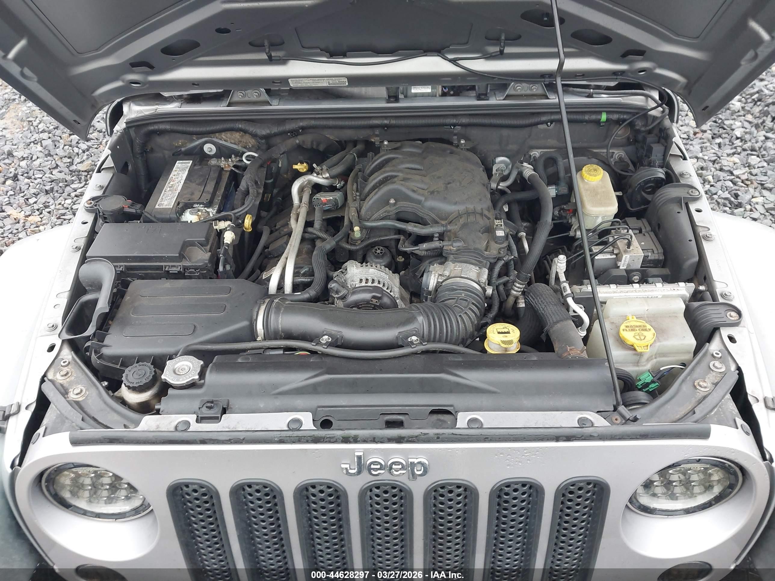 2014 Jeep Wrangler Unlimited Sport Gray vin: 1C4HJWDG3EL126823
