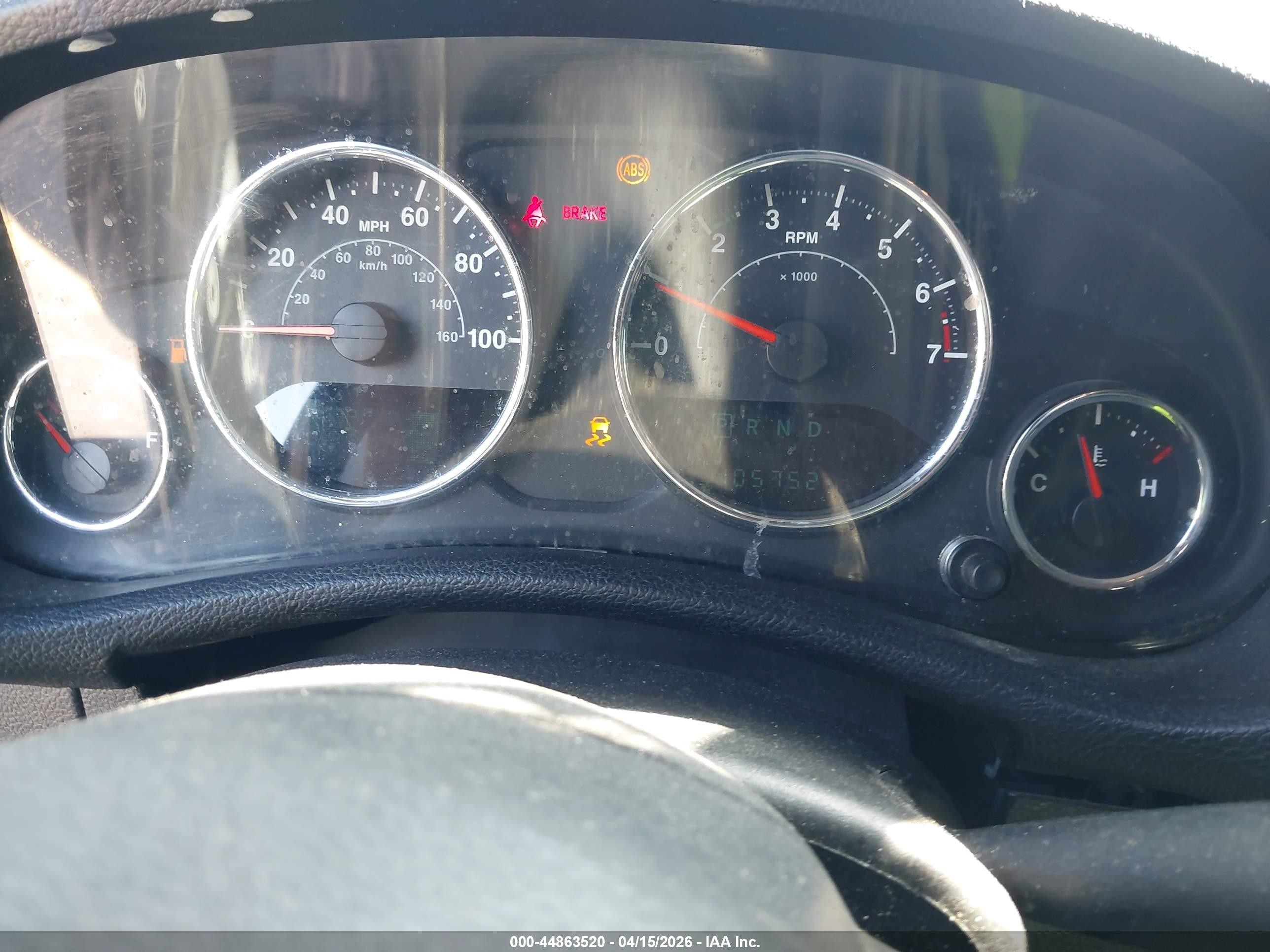 2014 Jeep Wrangler Unlimited Sport Silver vin: 1C4HJWDG3EL148109