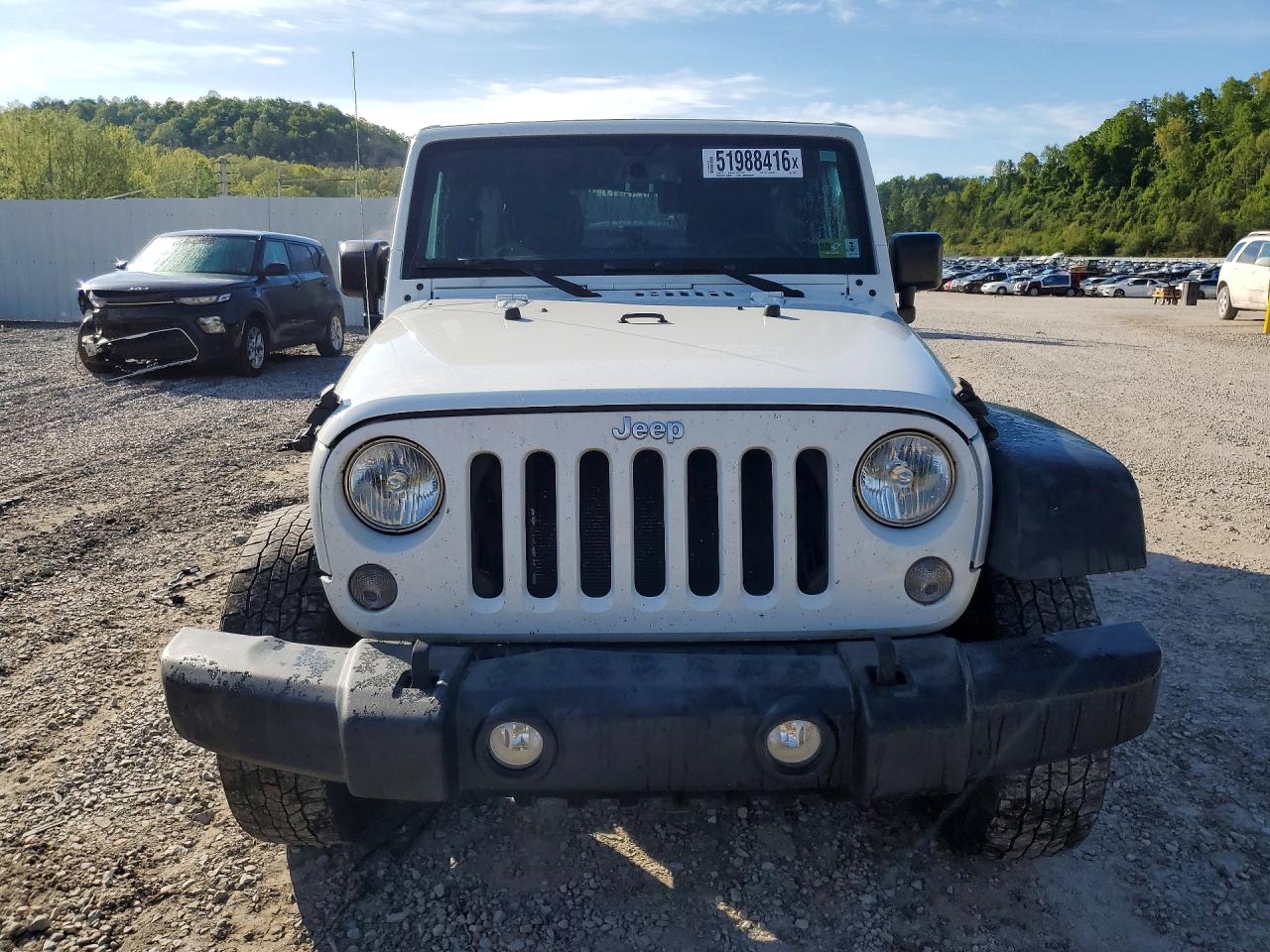 2015 Jeep Wrangler Unlimited Sport White vin: 1C4HJWDG3FL657327