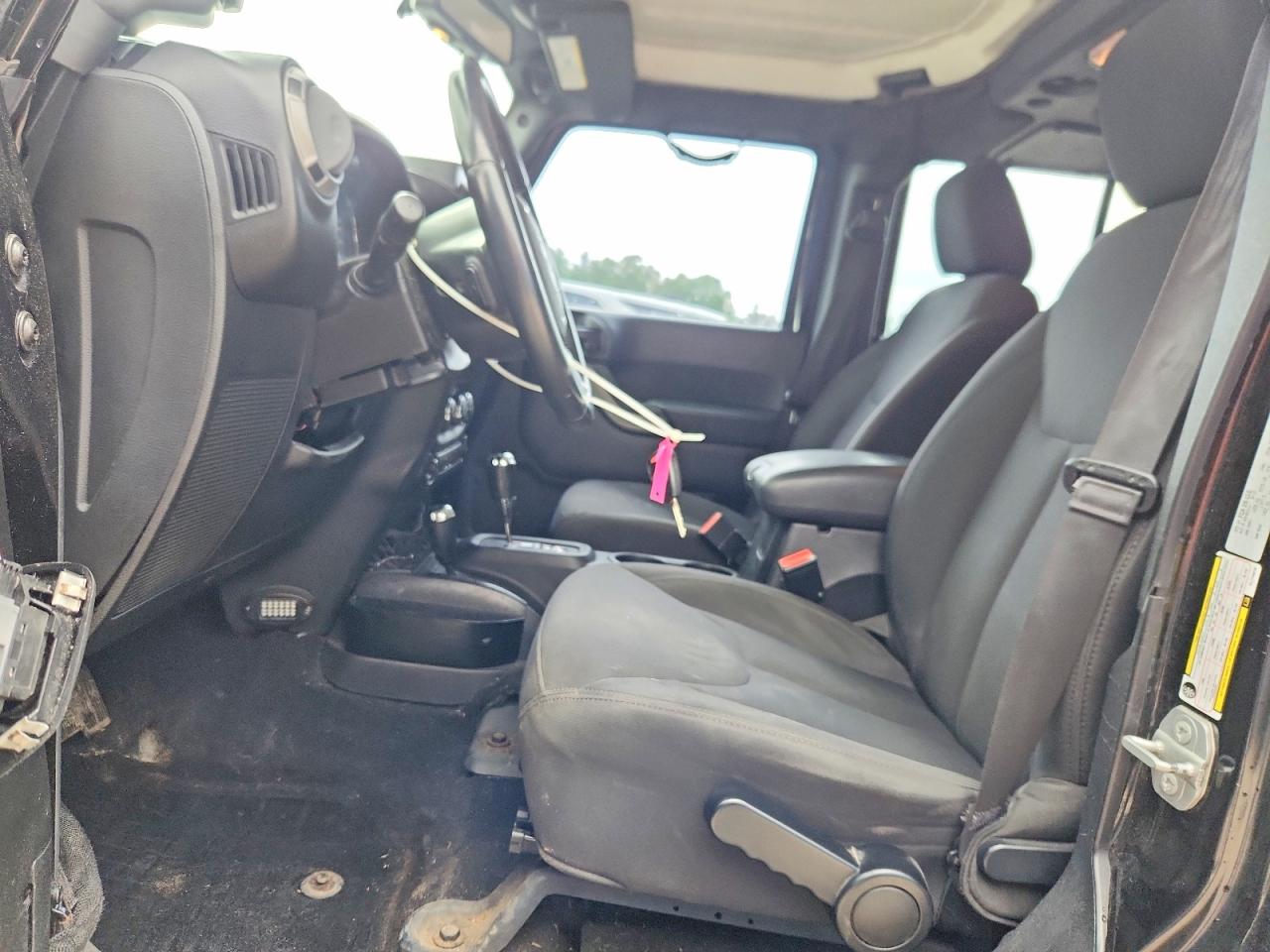 2015 Jeep Wrangler Unlimited Sport Black vin: 1C4HJWDG3FL774910