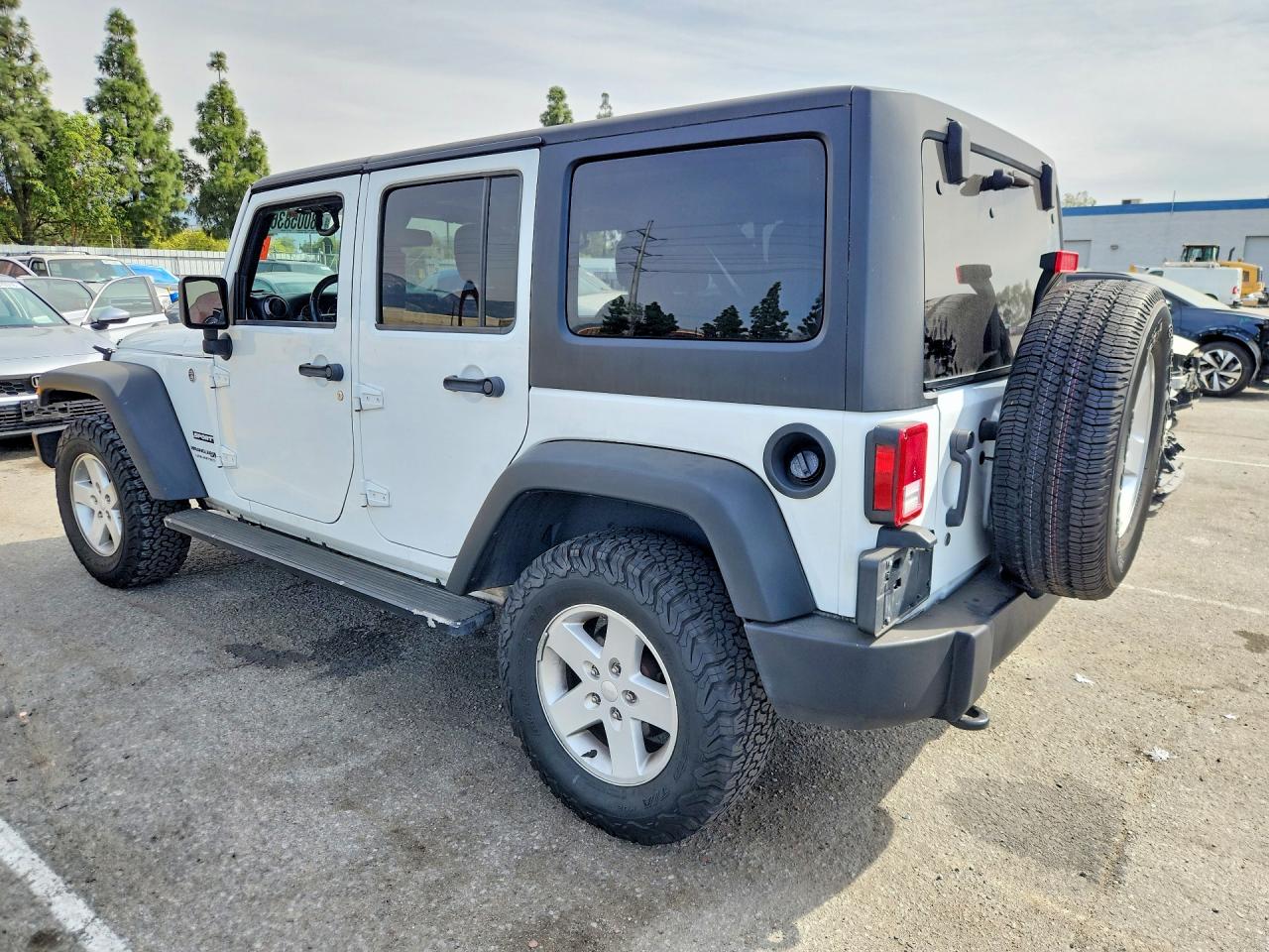 2018 Jeep Wrangler Unlimited Sport White vin: 1C4HJWDG3JL931117