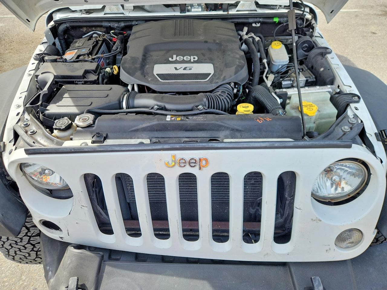 2018 Jeep Wrangler Unlimited Sport White vin: 1C4HJWDG3JL931117