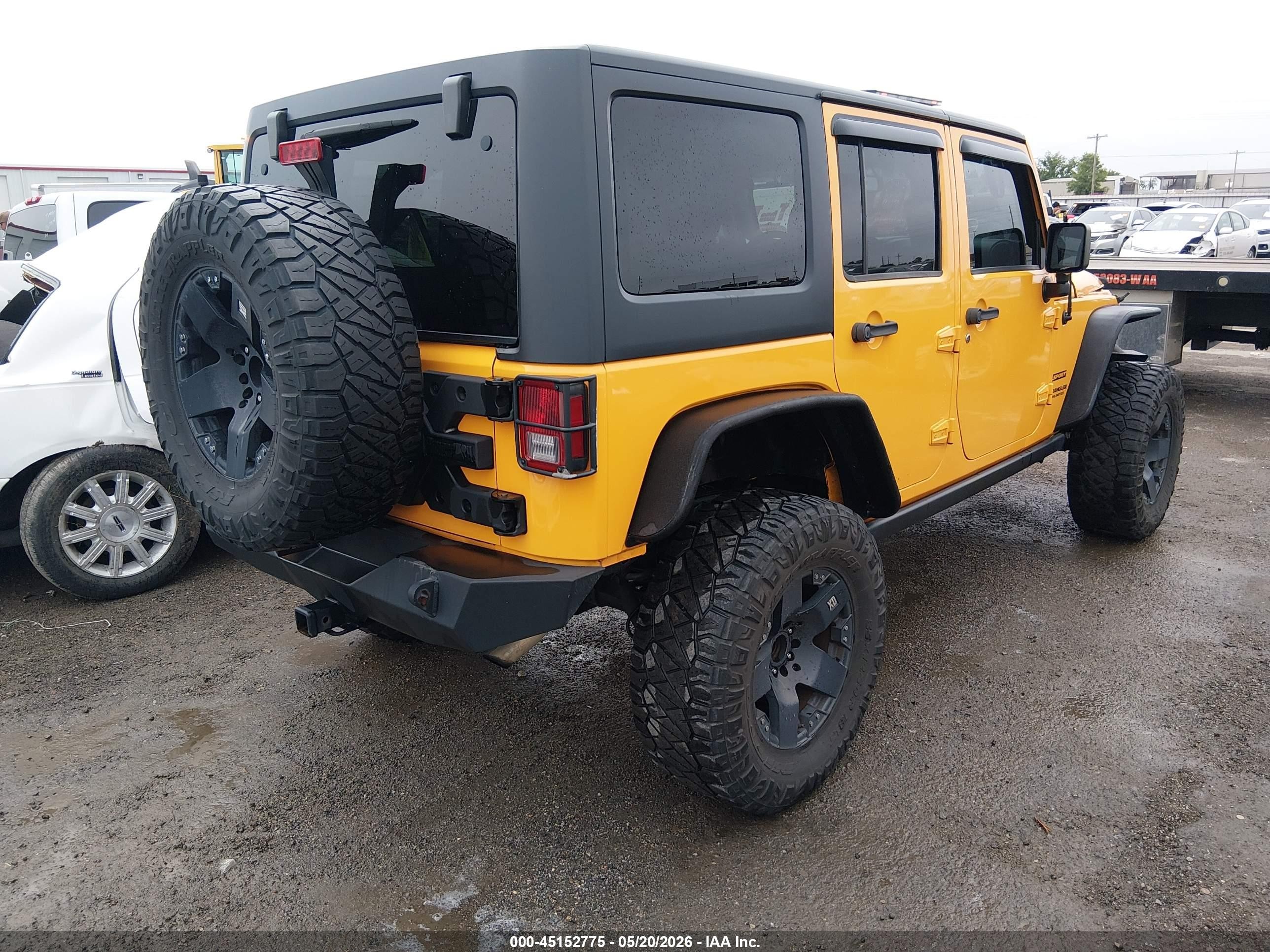 2013 Jeep Wrangler Unlimited Sport Yellow vin: 1C4HJWDG4DL502427