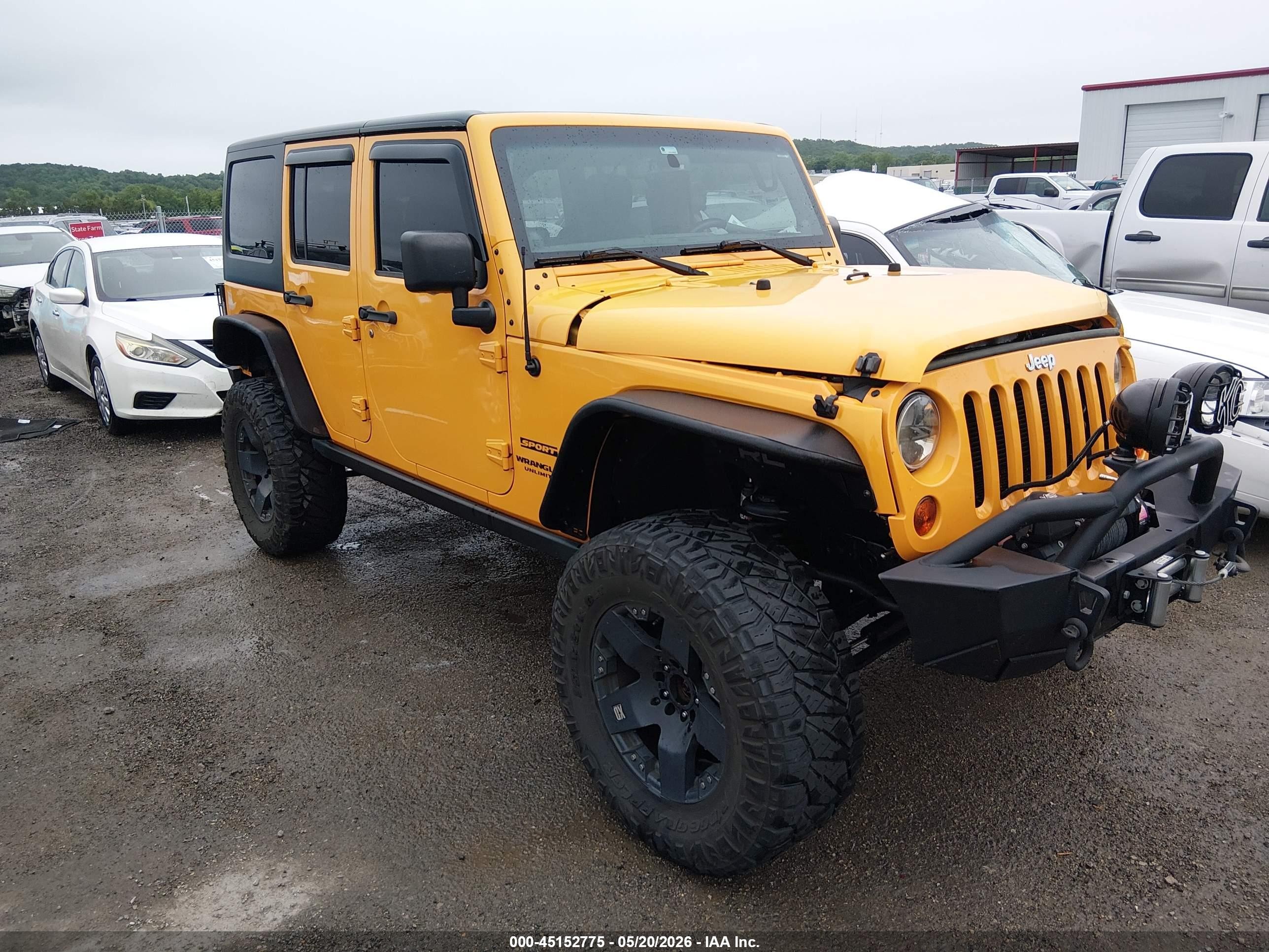 2013 Jeep Wrangler Unlimited Sport Yellow vin: 1C4HJWDG4DL502427