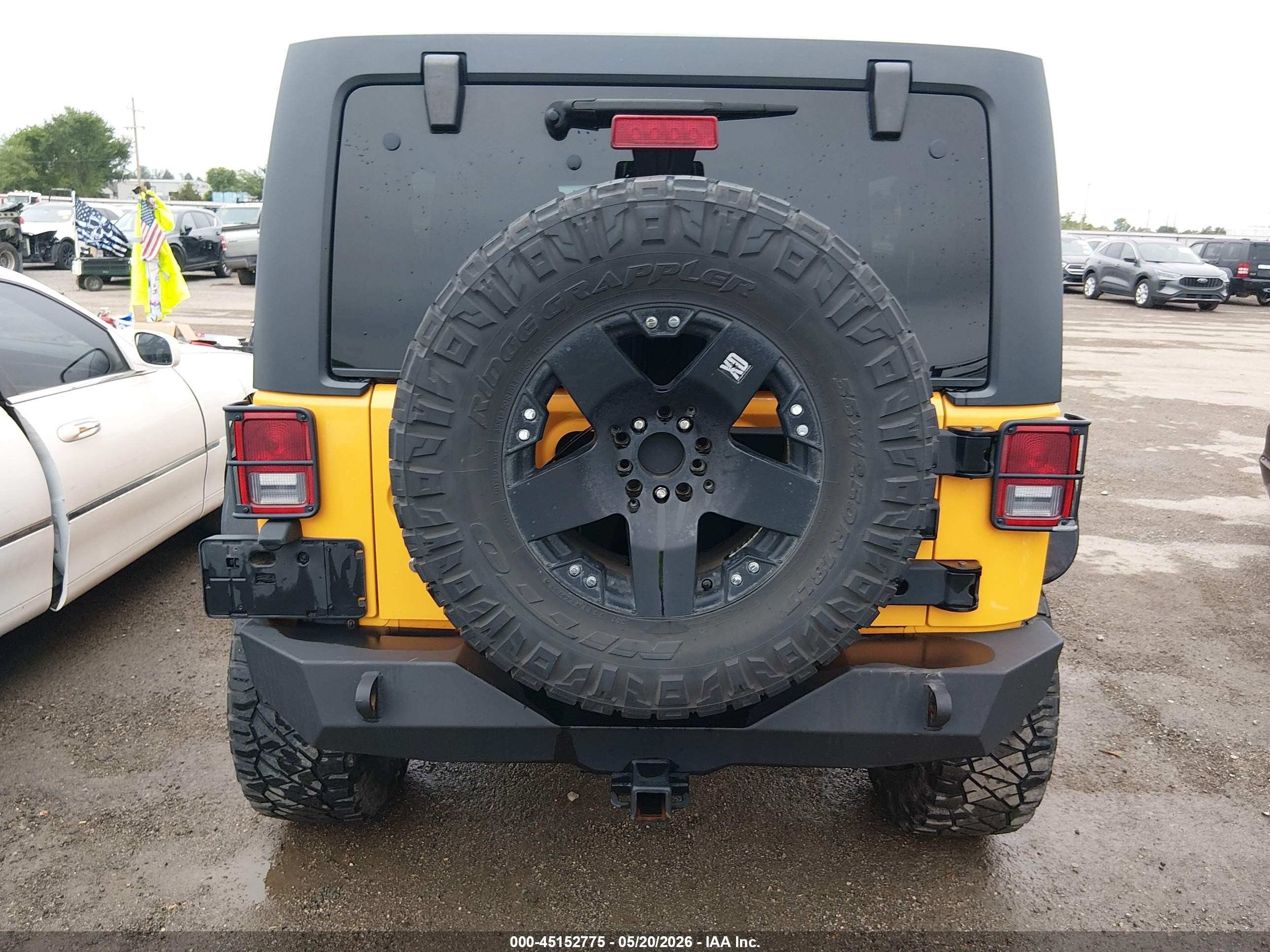 2013 Jeep Wrangler Unlimited Sport Yellow vin: 1C4HJWDG4DL502427