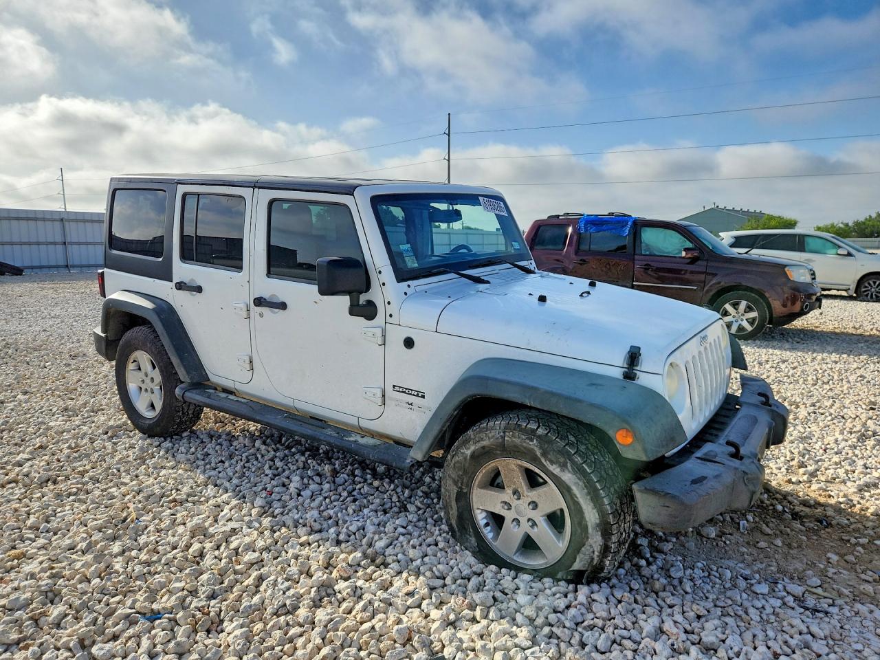 2013 Jeep Wrangler Unlimited Sport White vin: 1C4HJWDG4DL541941
