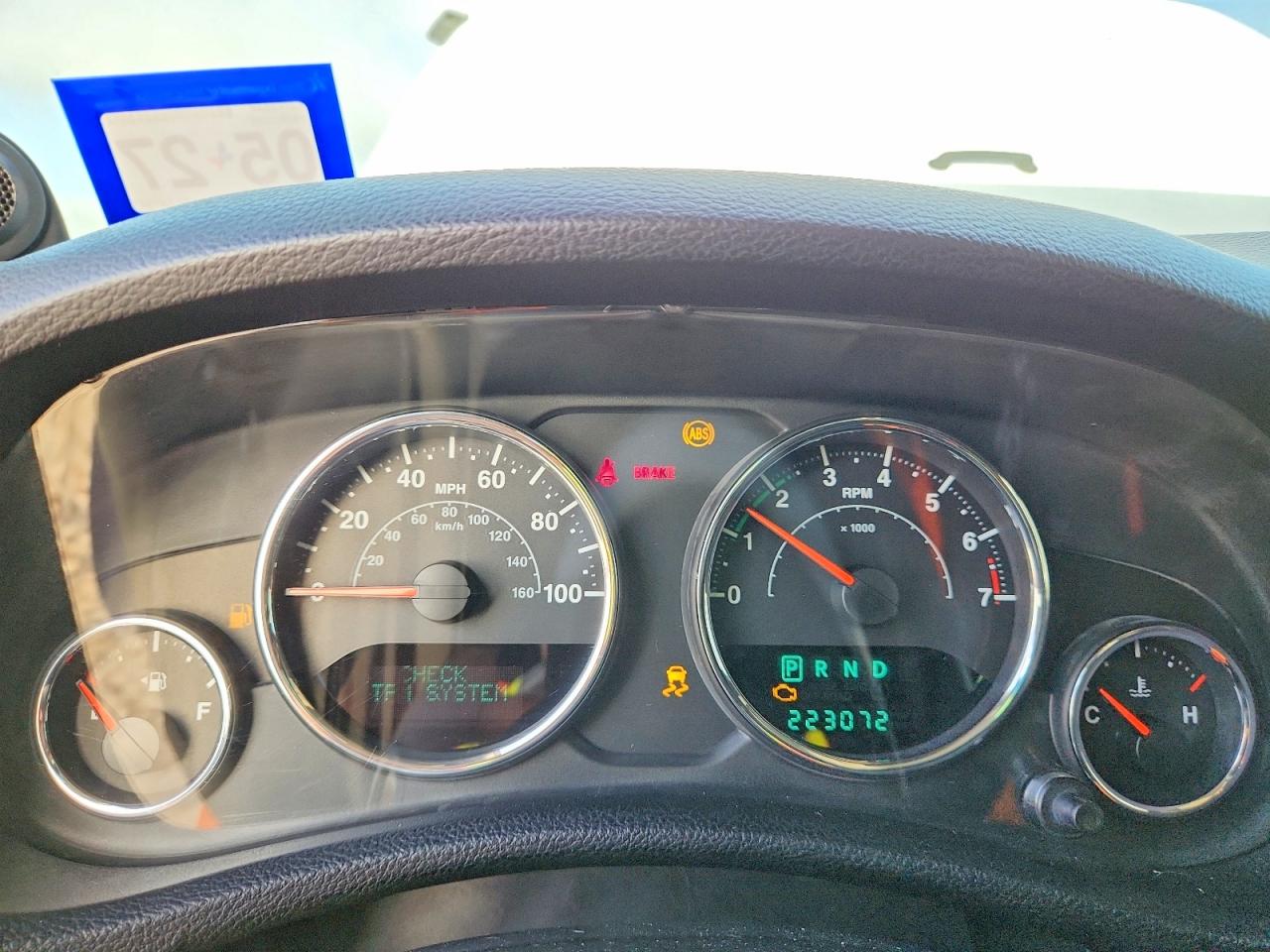2013 Jeep Wrangler Unlimited Sport White vin: 1C4HJWDG4DL541941