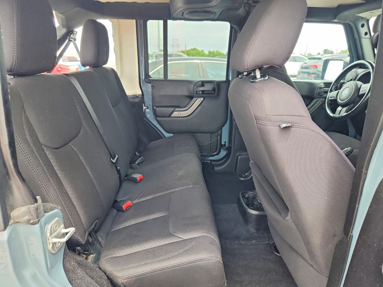 2014 Jeep Wrangler Unlimited Sport Gray vin: 1C4HJWDG4EL104409