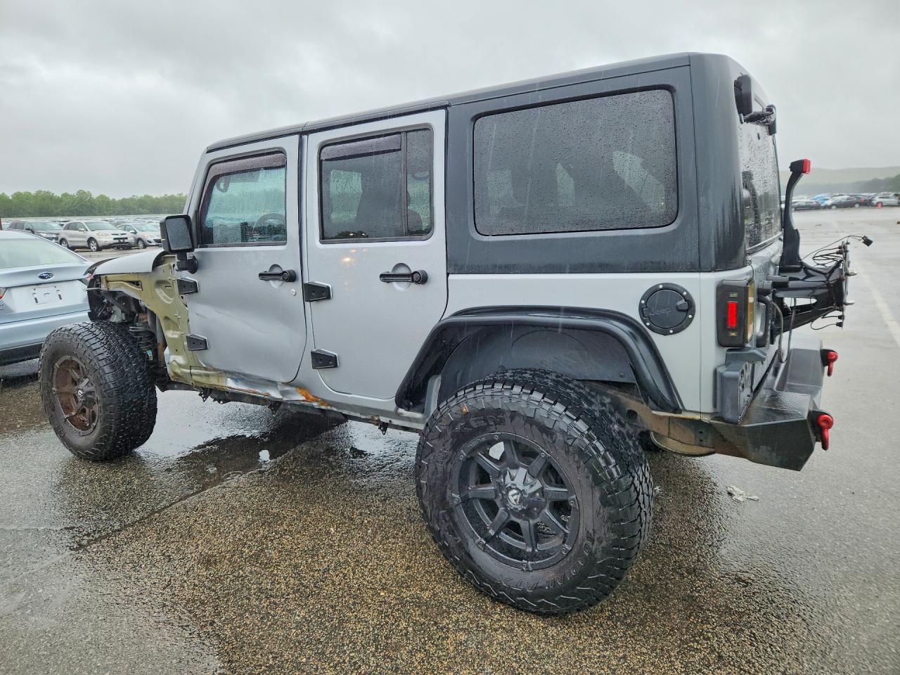 2015 Jeep Wrangler Unlimited Sport Silver vin: 1C4HJWDG4FL551064
